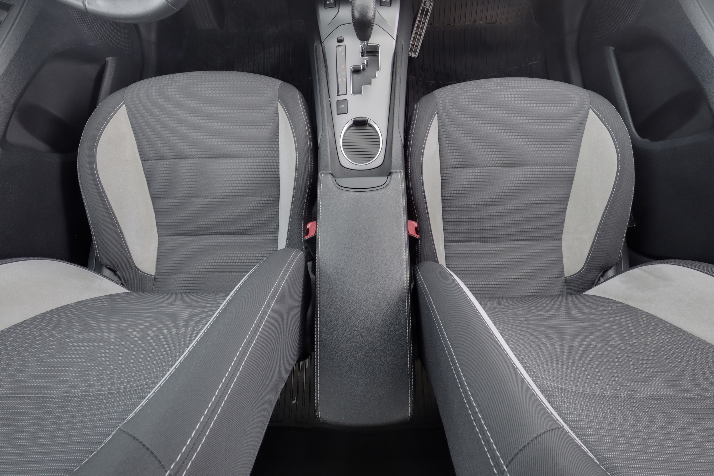 TOYOTA Avensis 2018