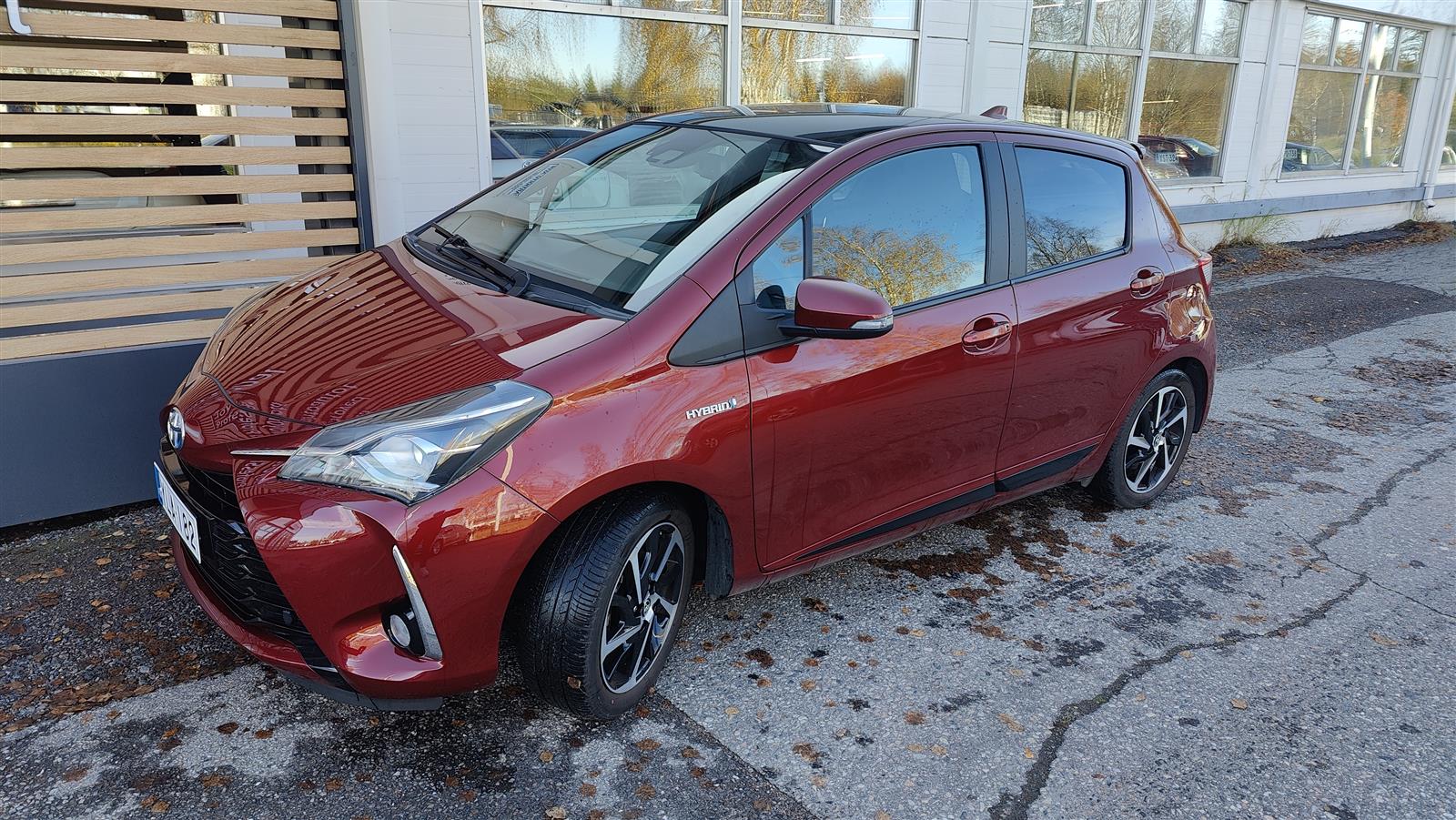 TOYOTA Yaris 2019