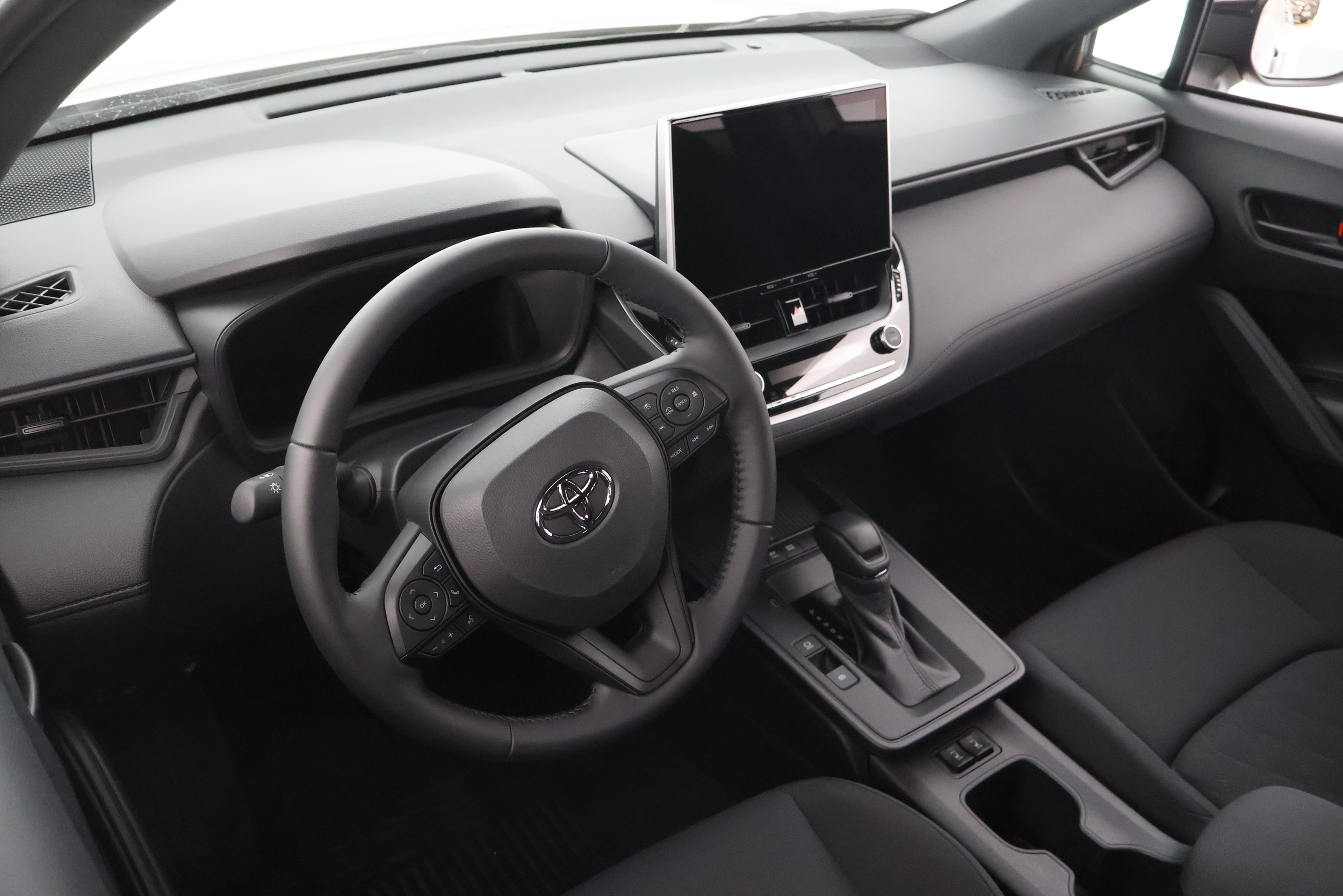 TOYOTA Corolla Cross 18