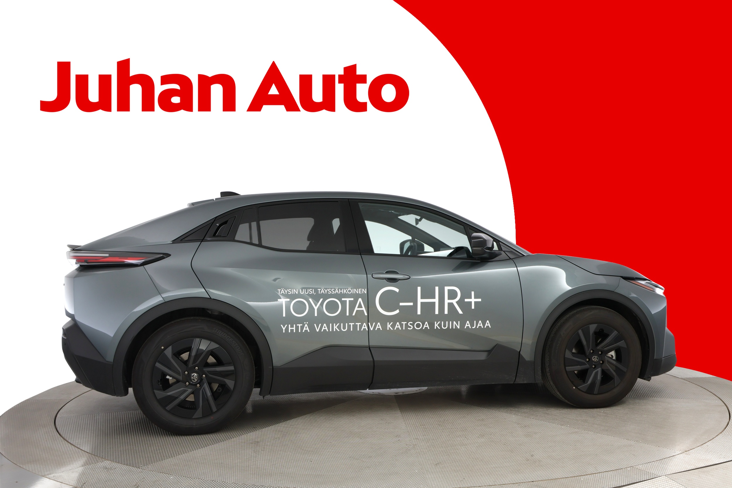 TOYOTA C-HR+ 2