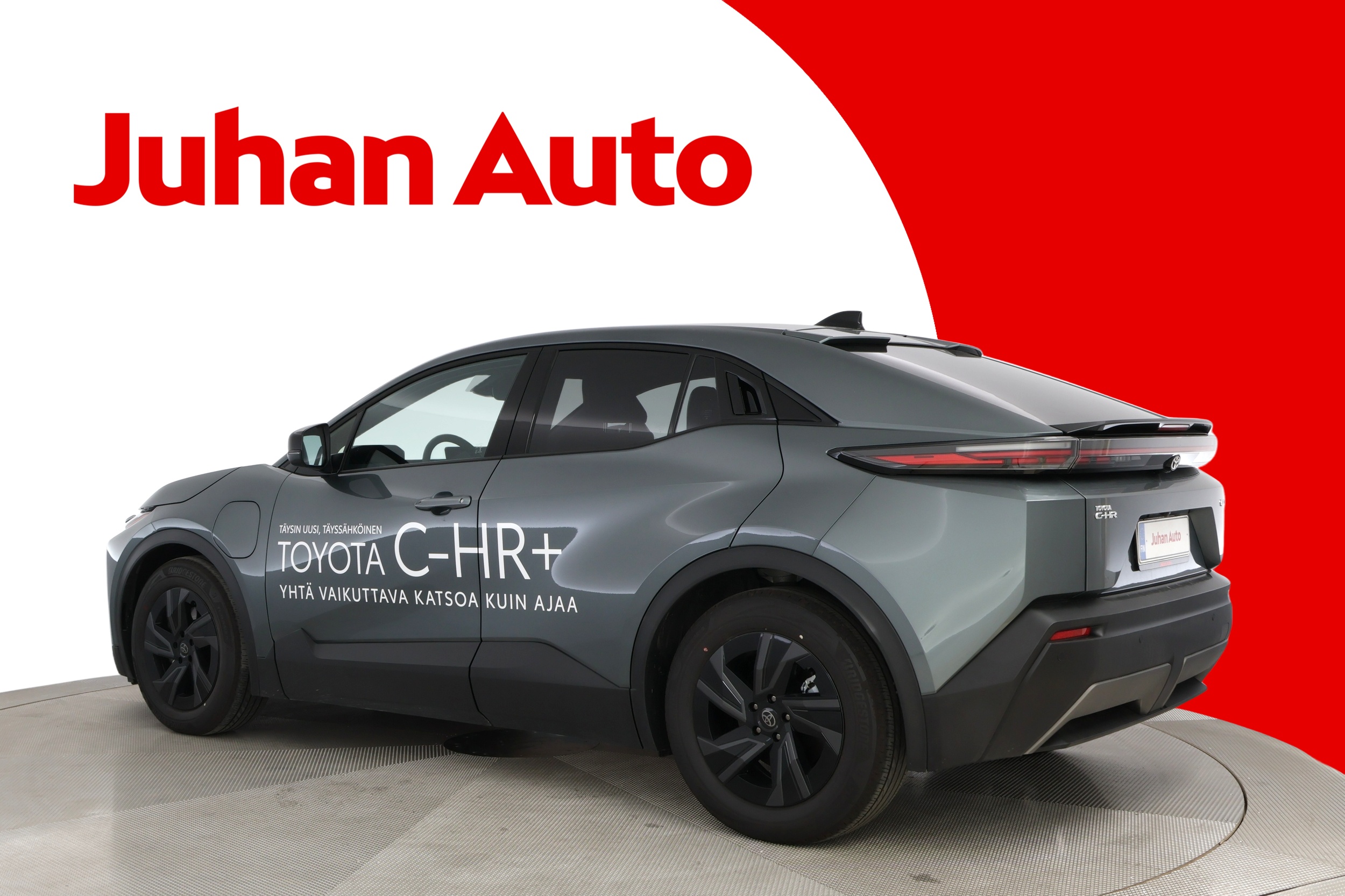 TOYOTA C-HR+ 4