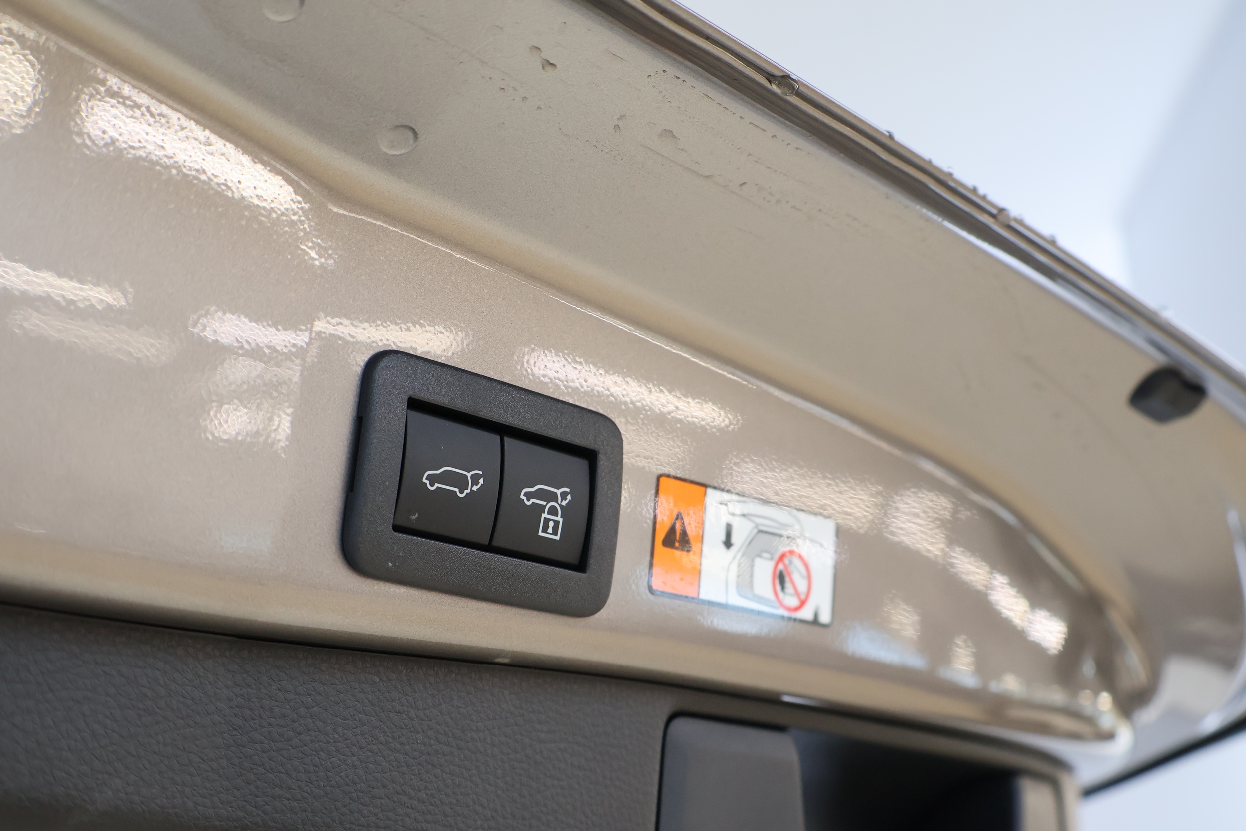 TOYOTA RAV4 2026