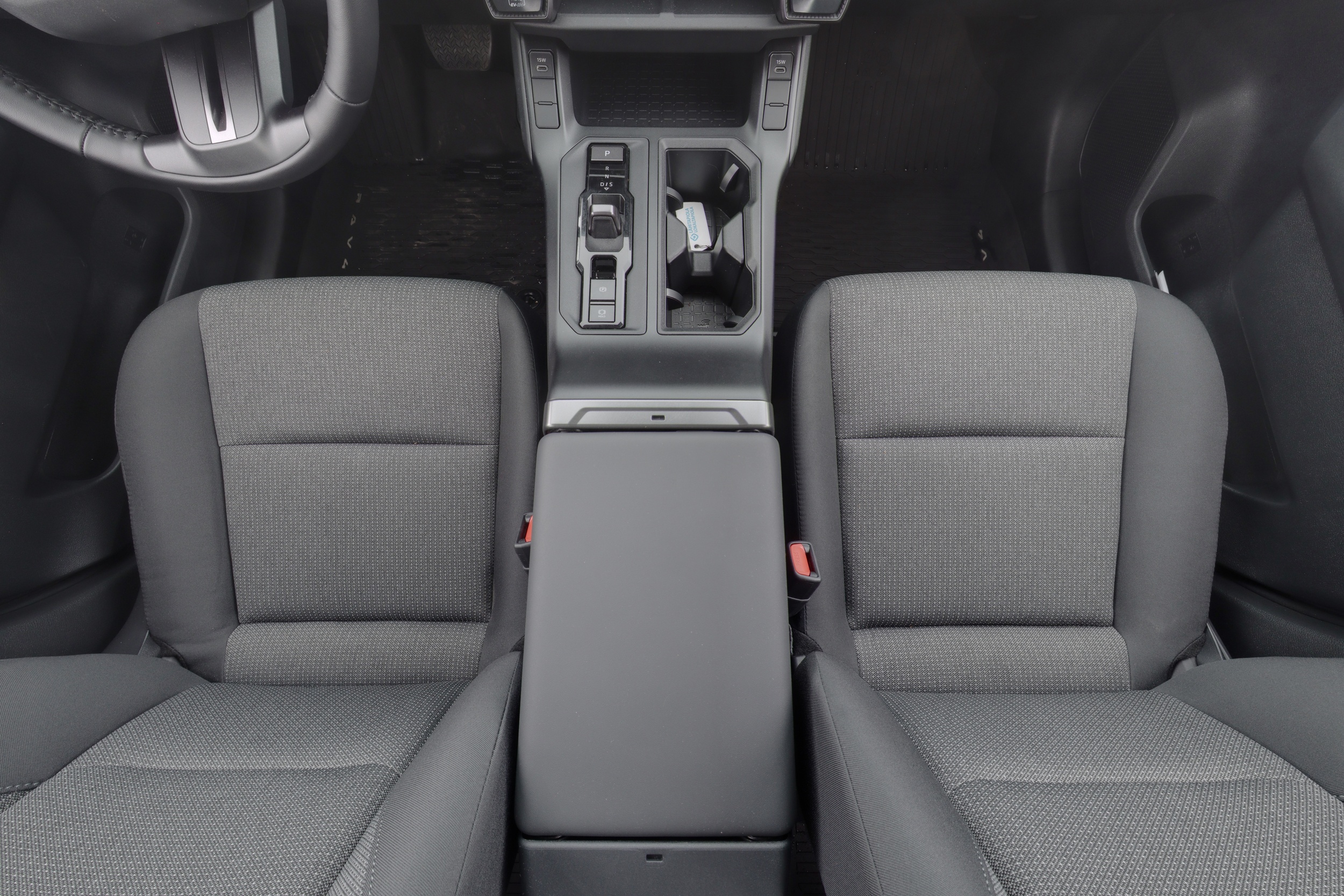 TOYOTA RAV4 2026