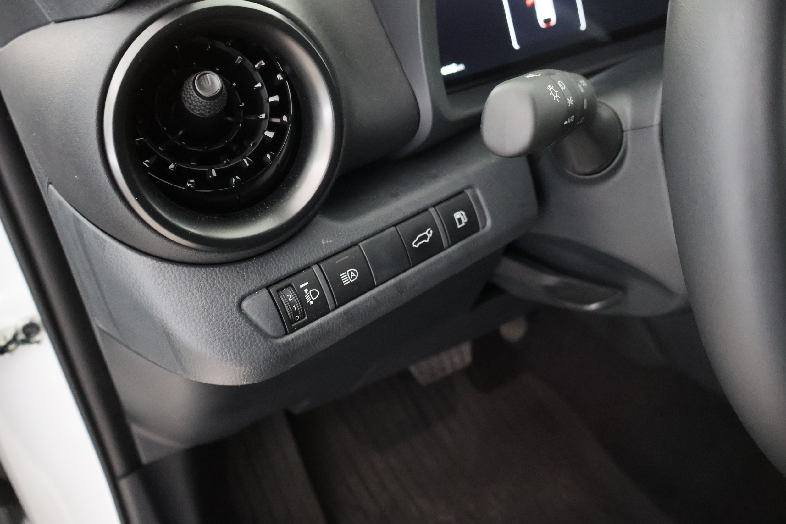 TOYOTA C-HR 2025