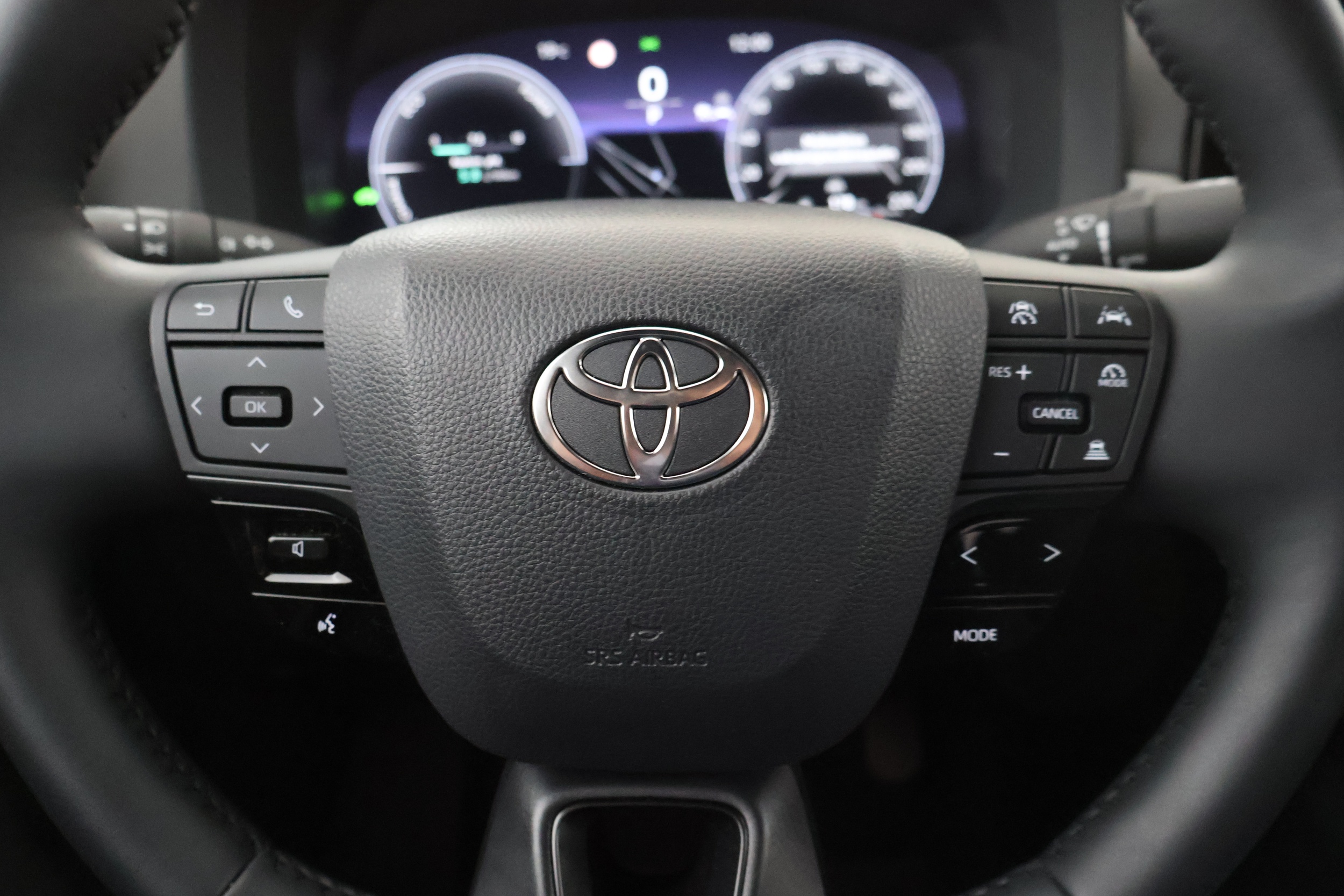 TOYOTA C-HR 2025
