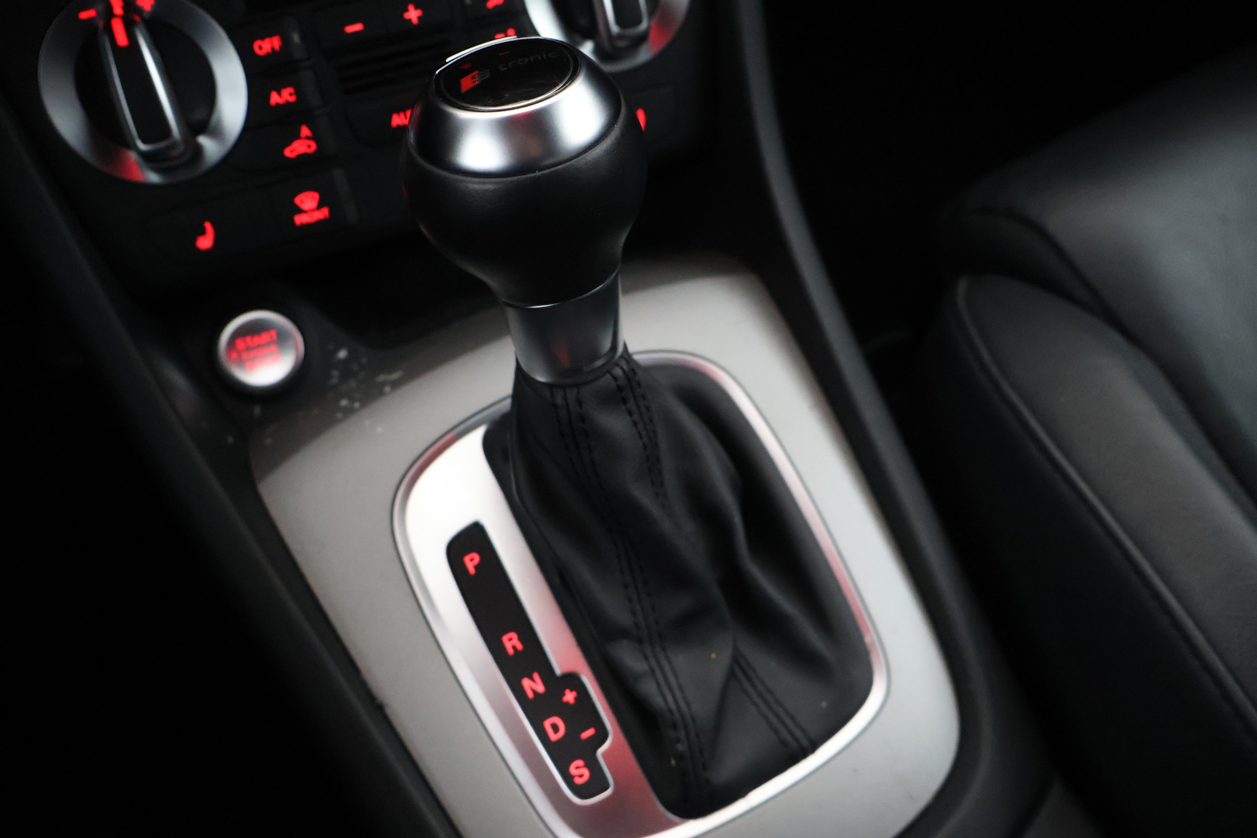 AUDI Q3 18