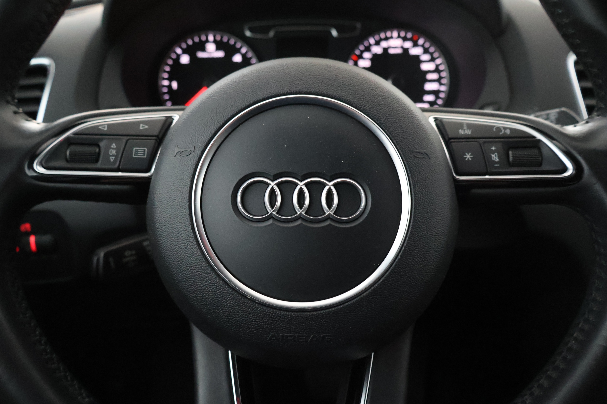 AUDI Q3 20