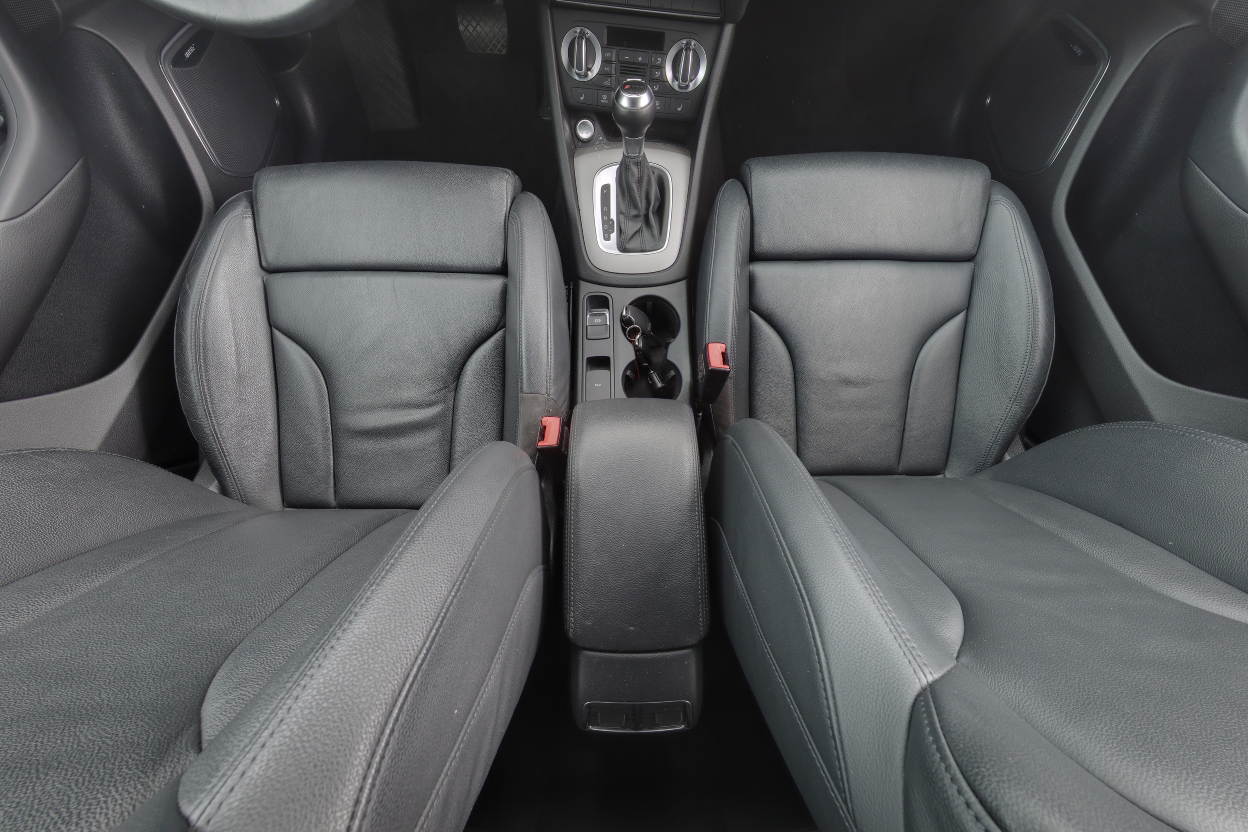 AUDI Q3 9