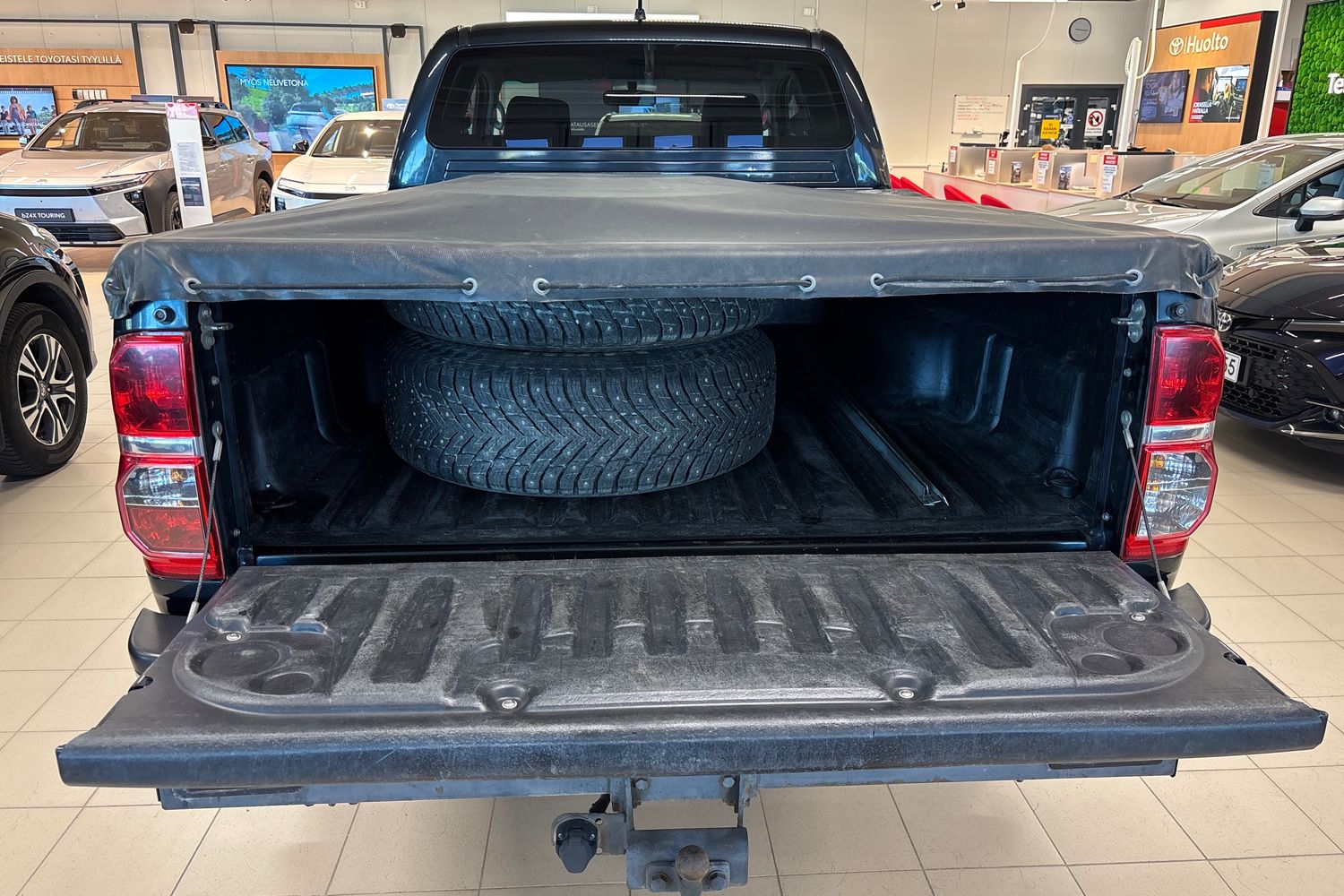 TOYOTA Hilux 2015