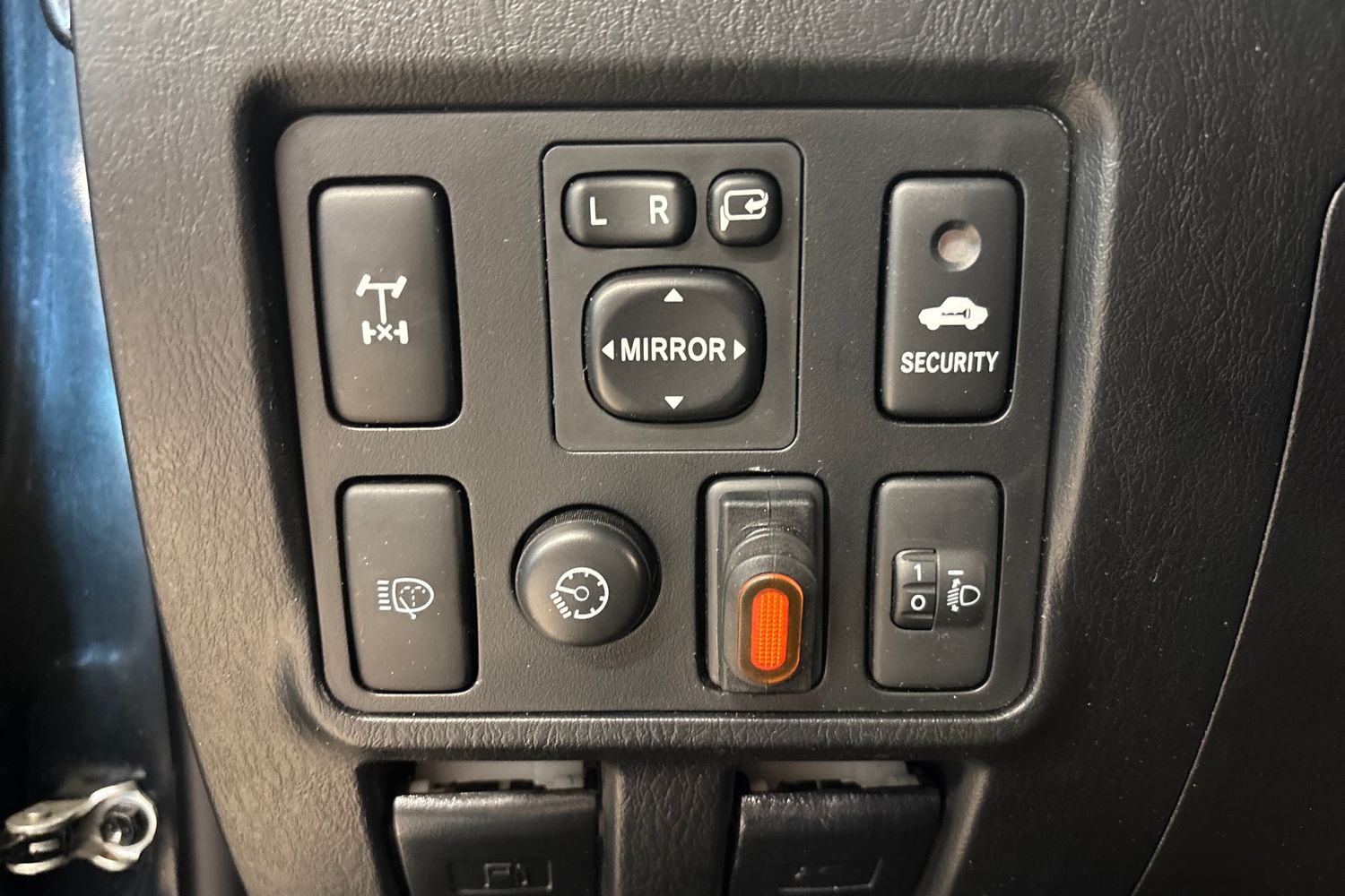 TOYOTA Hilux 2015