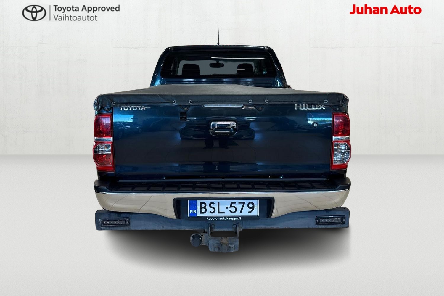 TOYOTA Hilux 2015