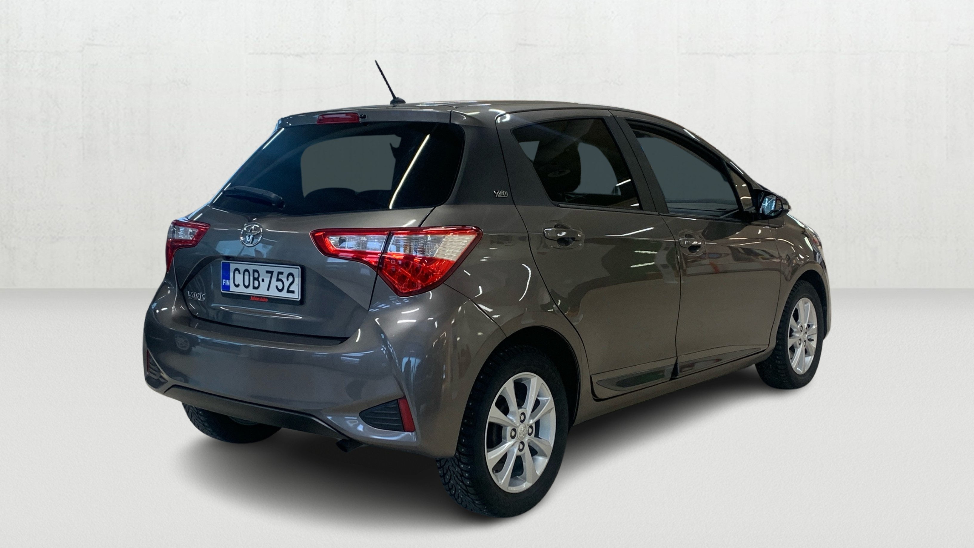 TOYOTA Yaris 2019