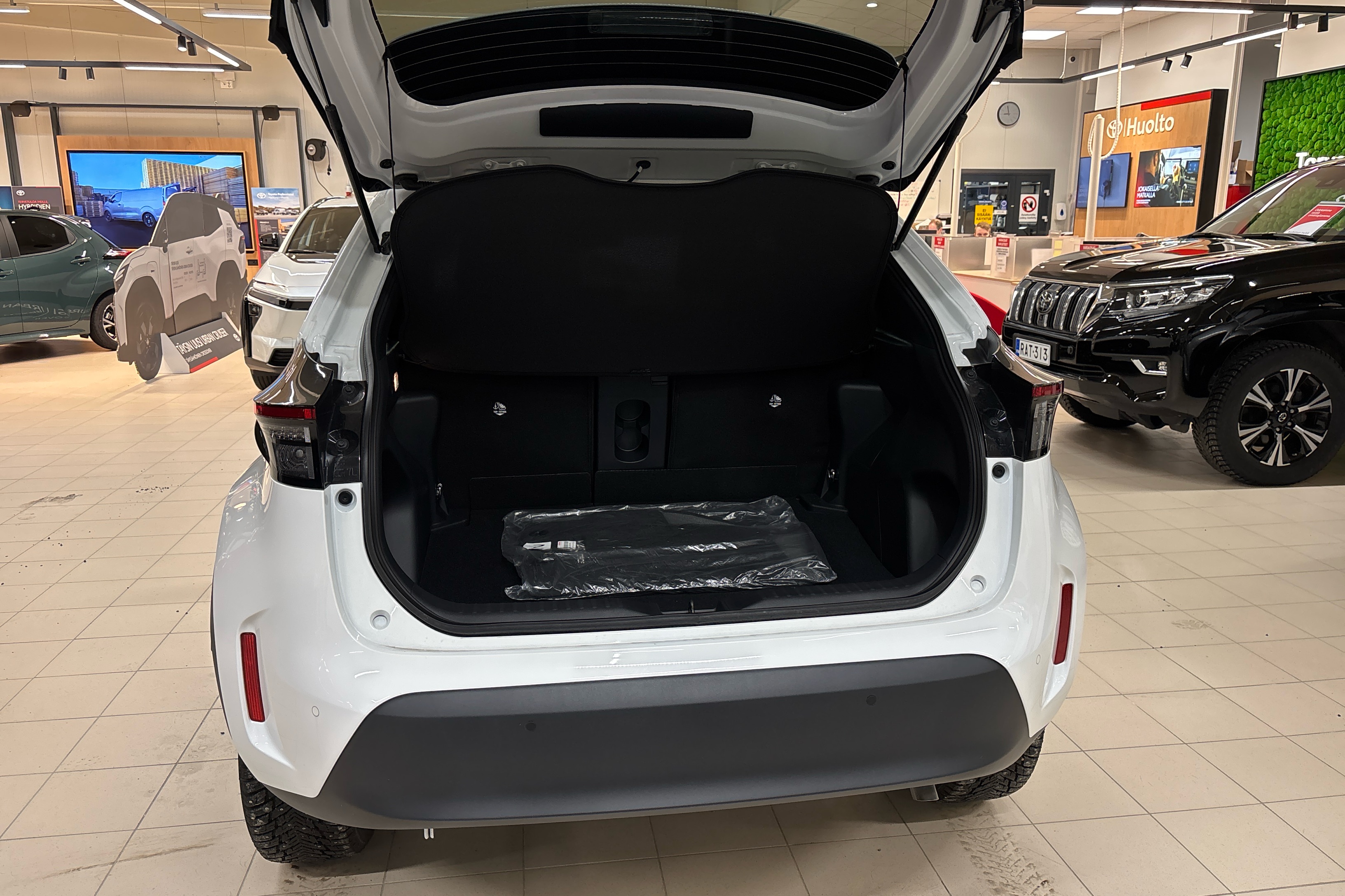 TOYOTA Yaris Cross 2025