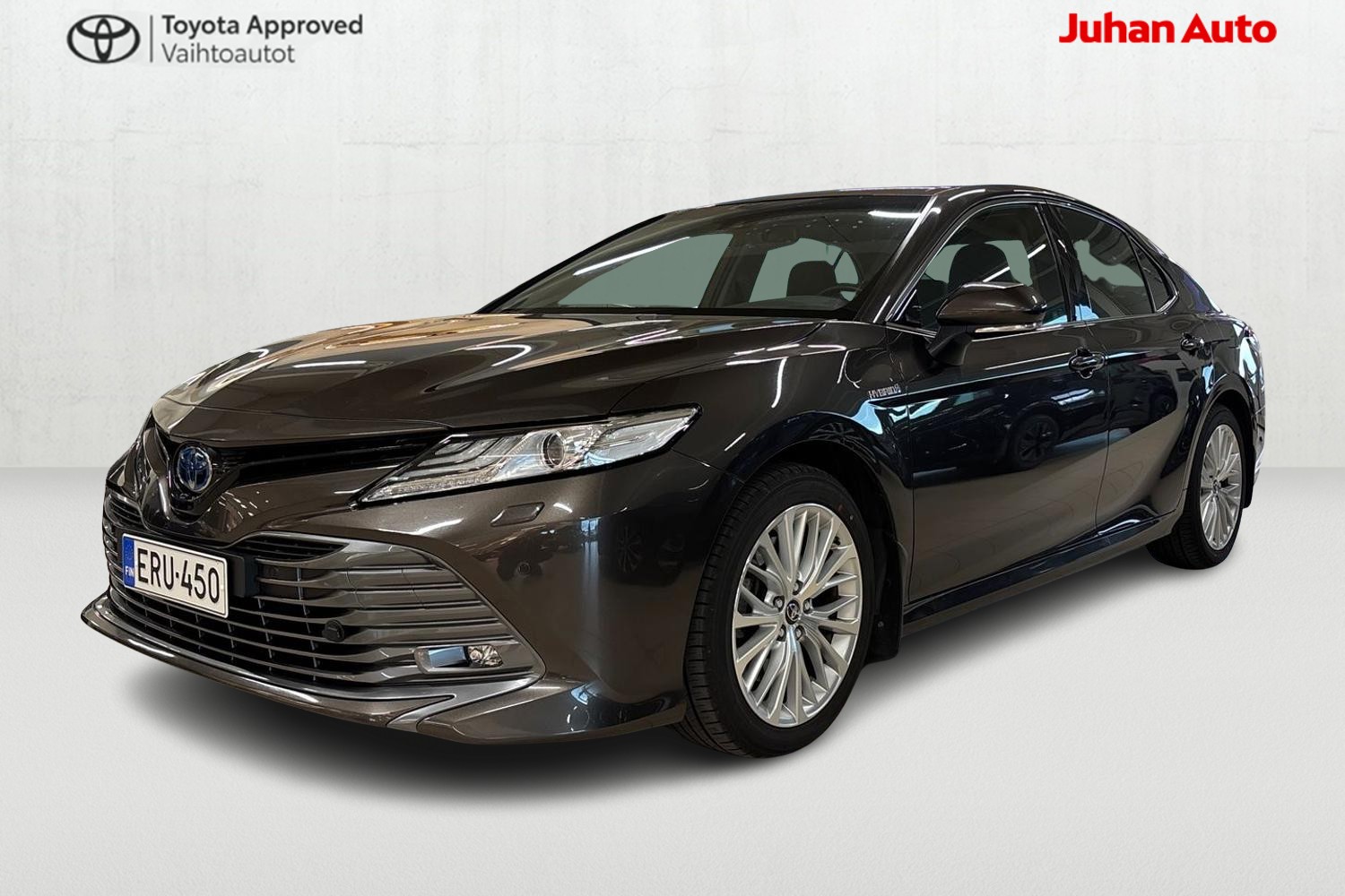 TOYOTA CAMRY 2020