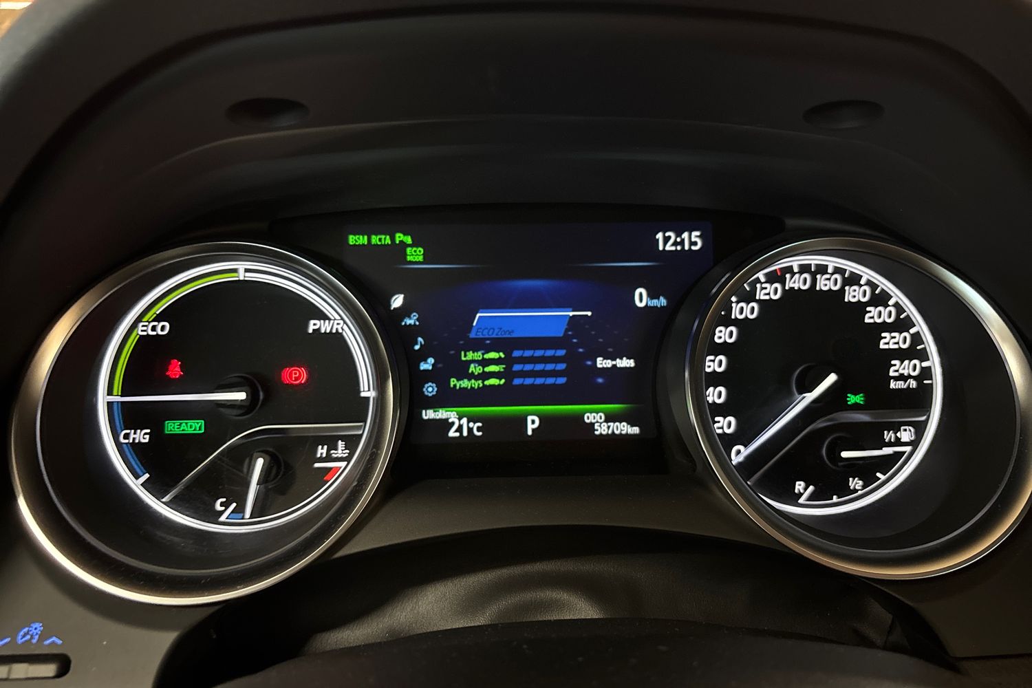 TOYOTA CAMRY 2020