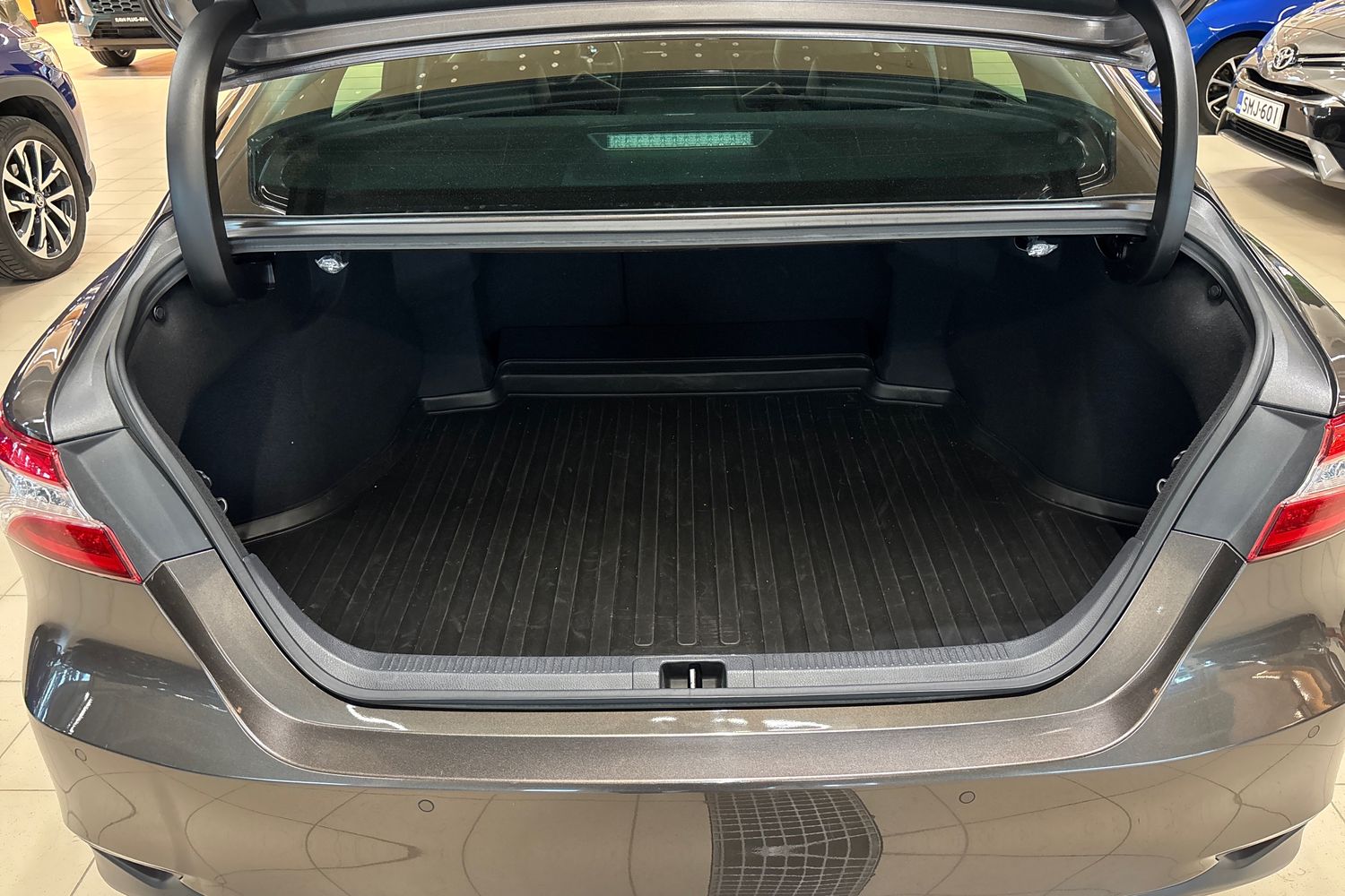 TOYOTA CAMRY 2020