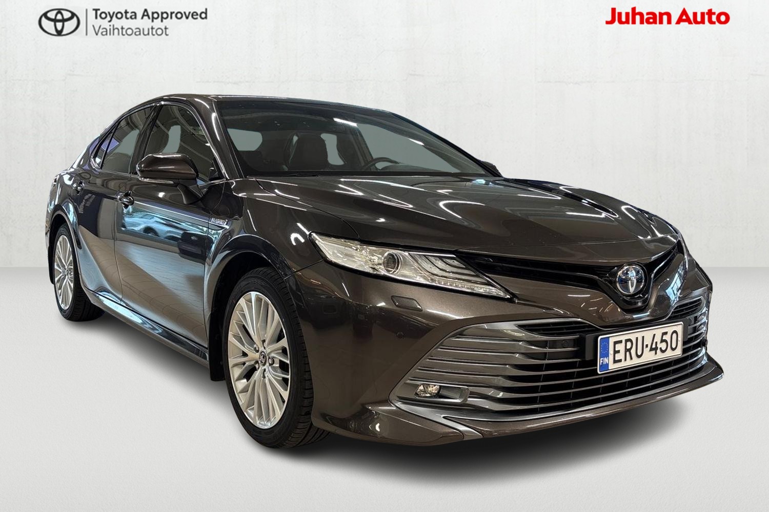 TOYOTA CAMRY 2020