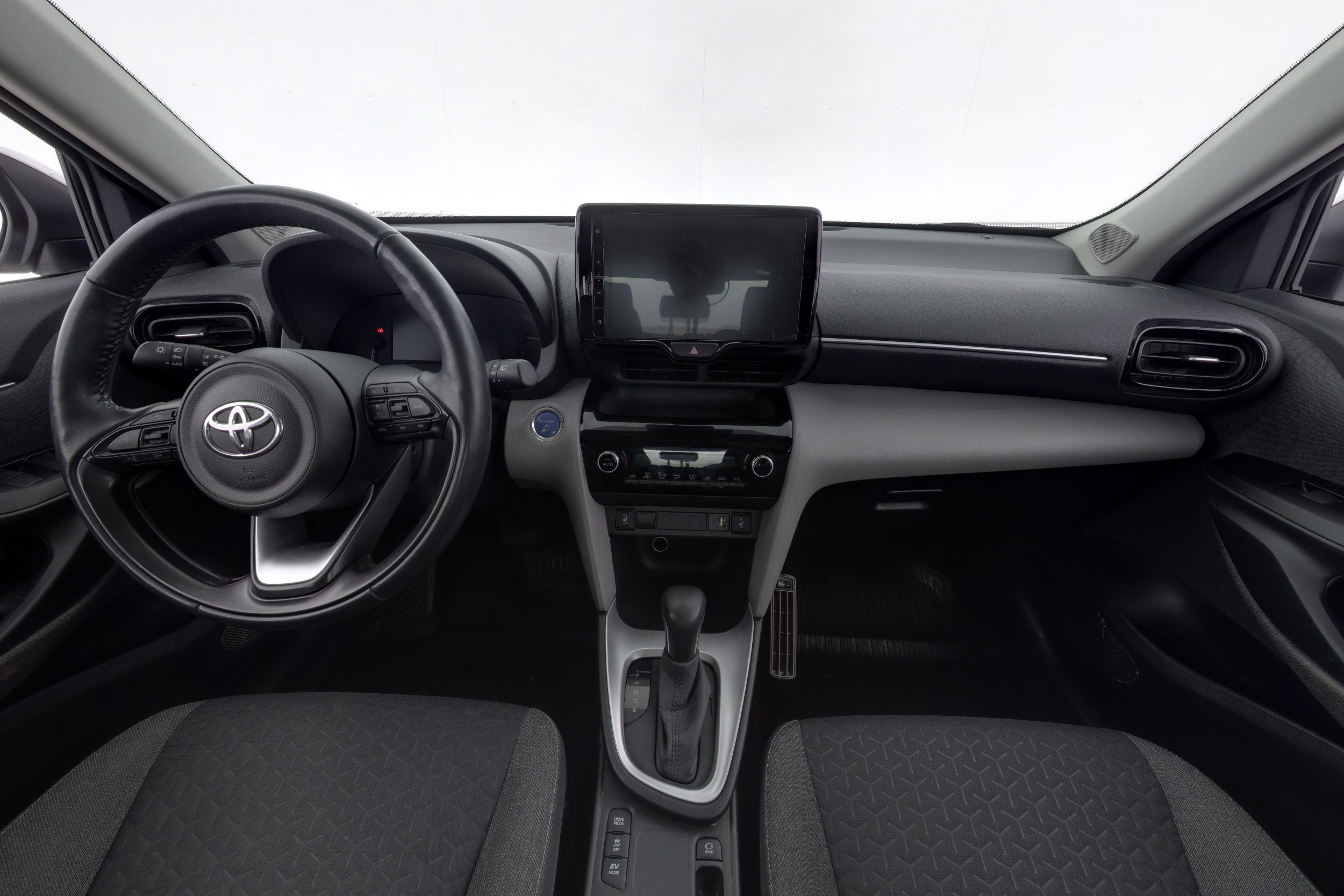 TOYOTA Yaris Cross 2022