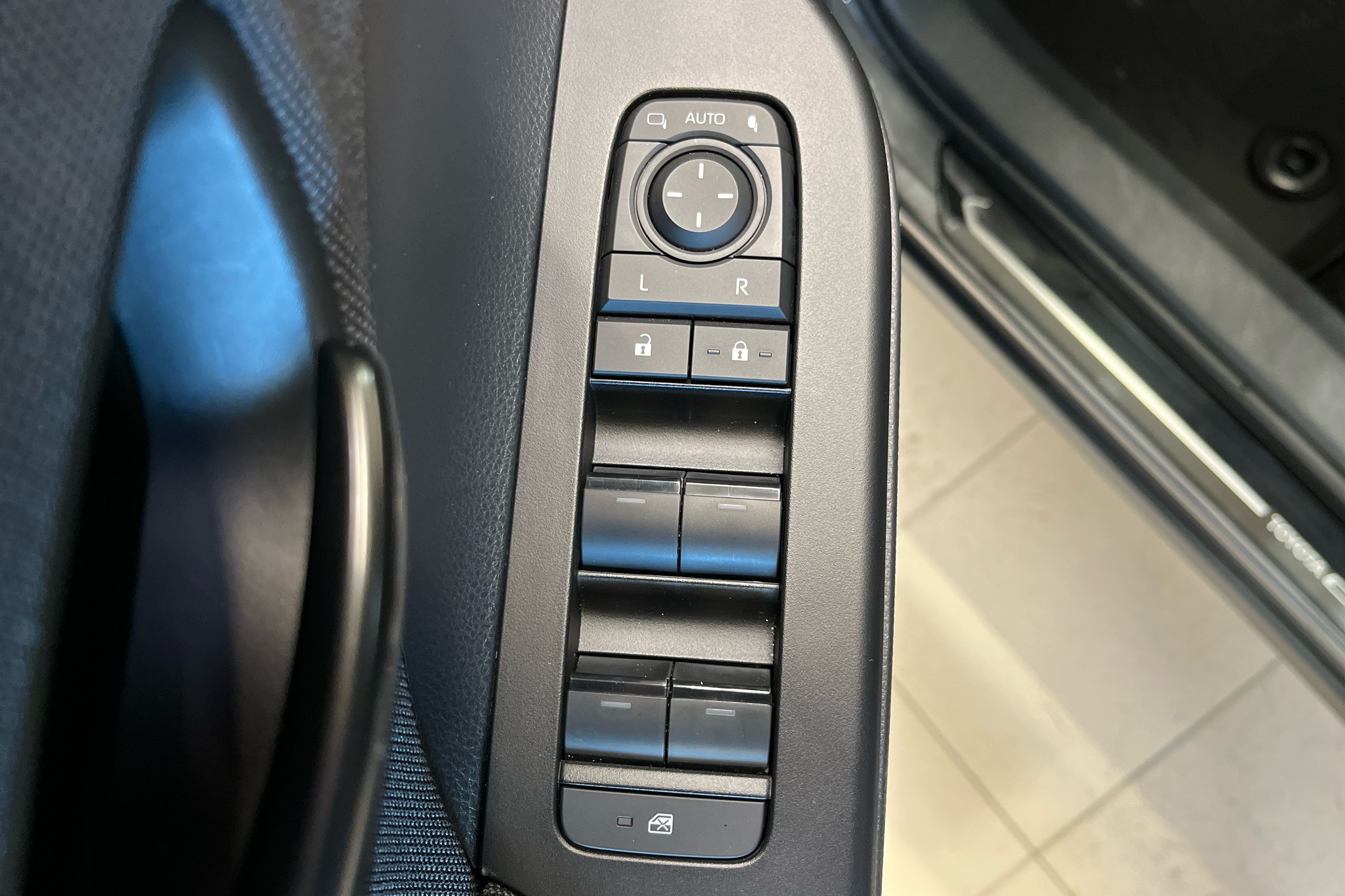 Toyota C-HR 2025