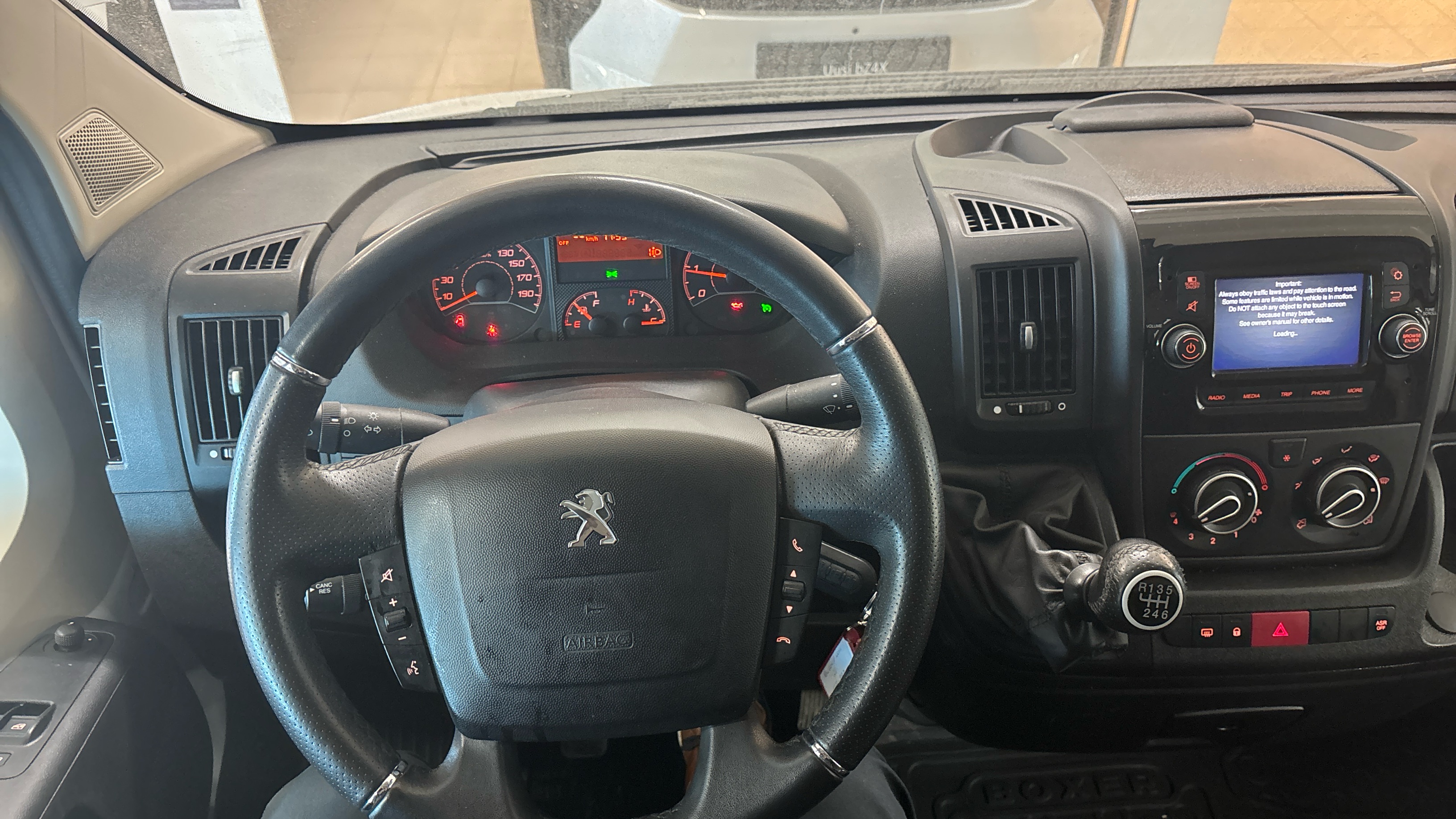 PEUGEOT BOXER 2021