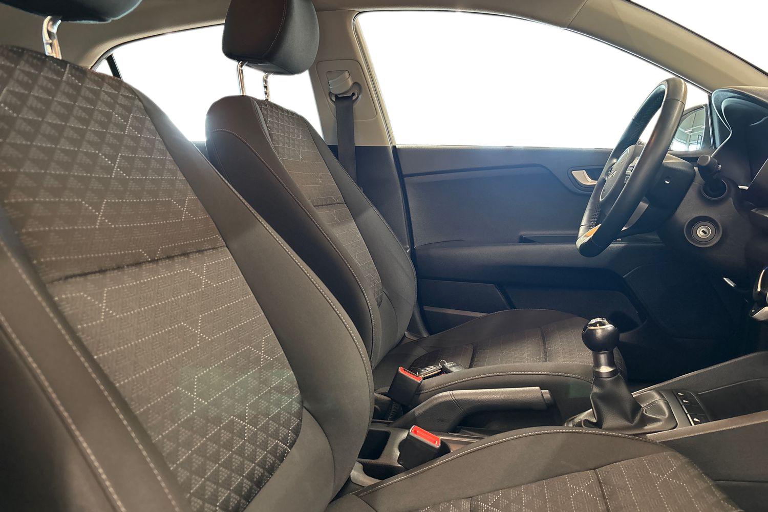 KIA RIO 2023