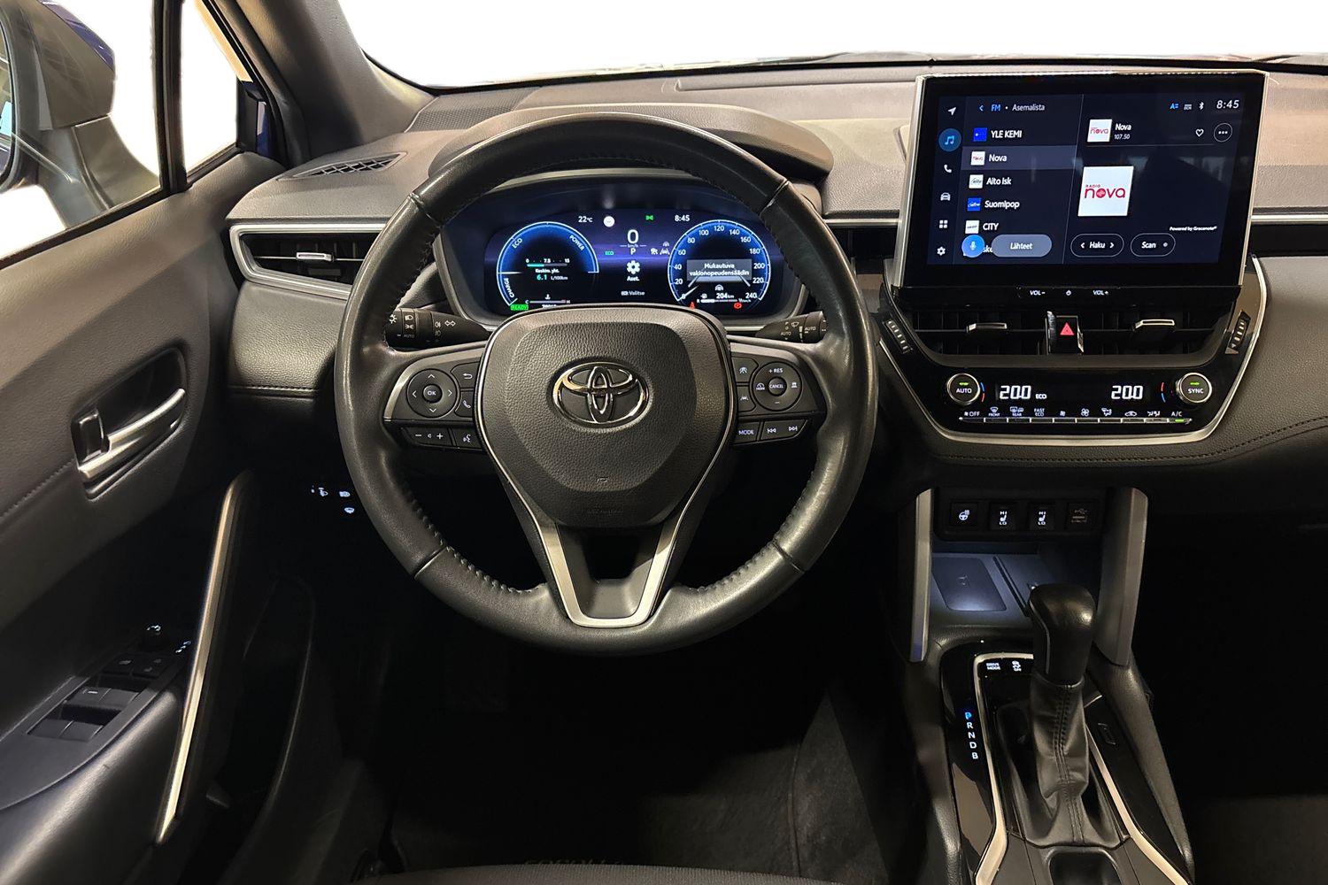 TOYOTA Corolla Cross 2023