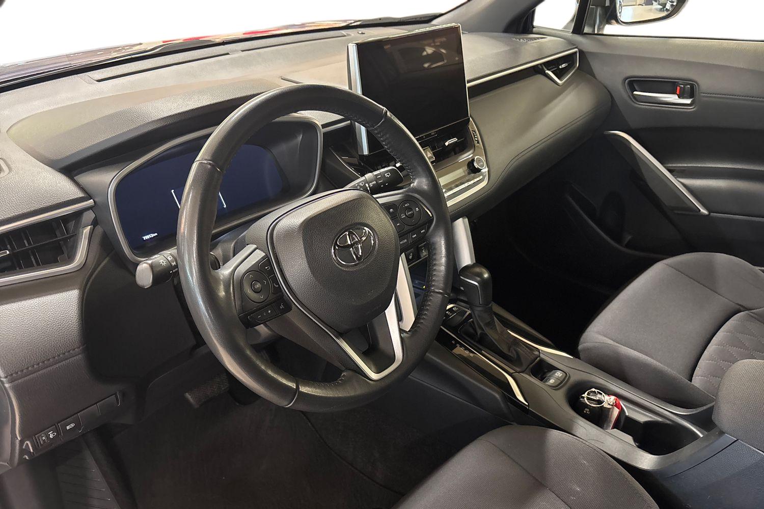 TOYOTA Corolla Cross 2023