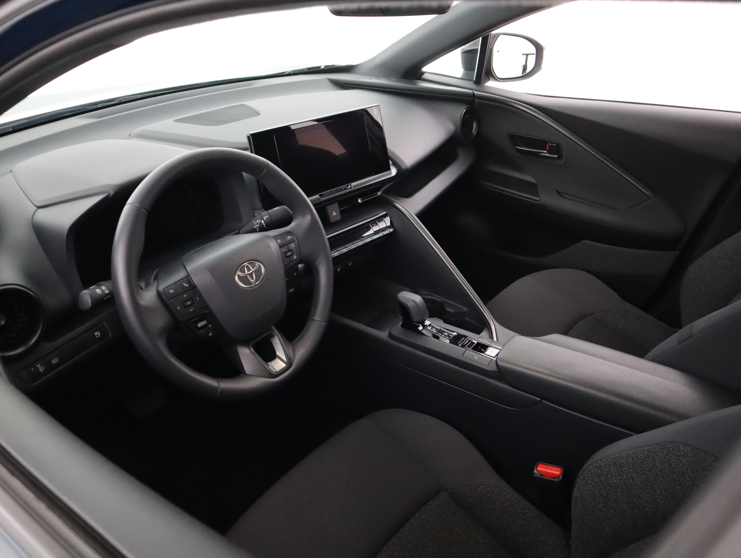 TOYOTA C-HR 2024