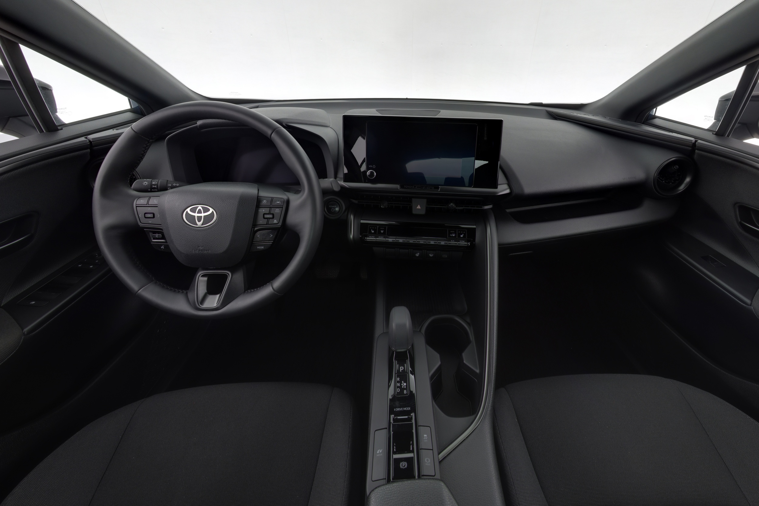 TOYOTA C-HR 2024