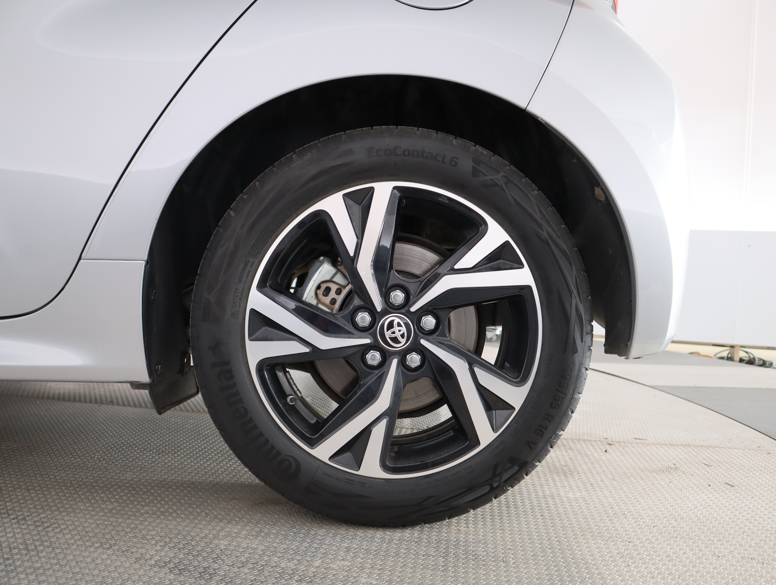 TOYOTA Yaris 2024