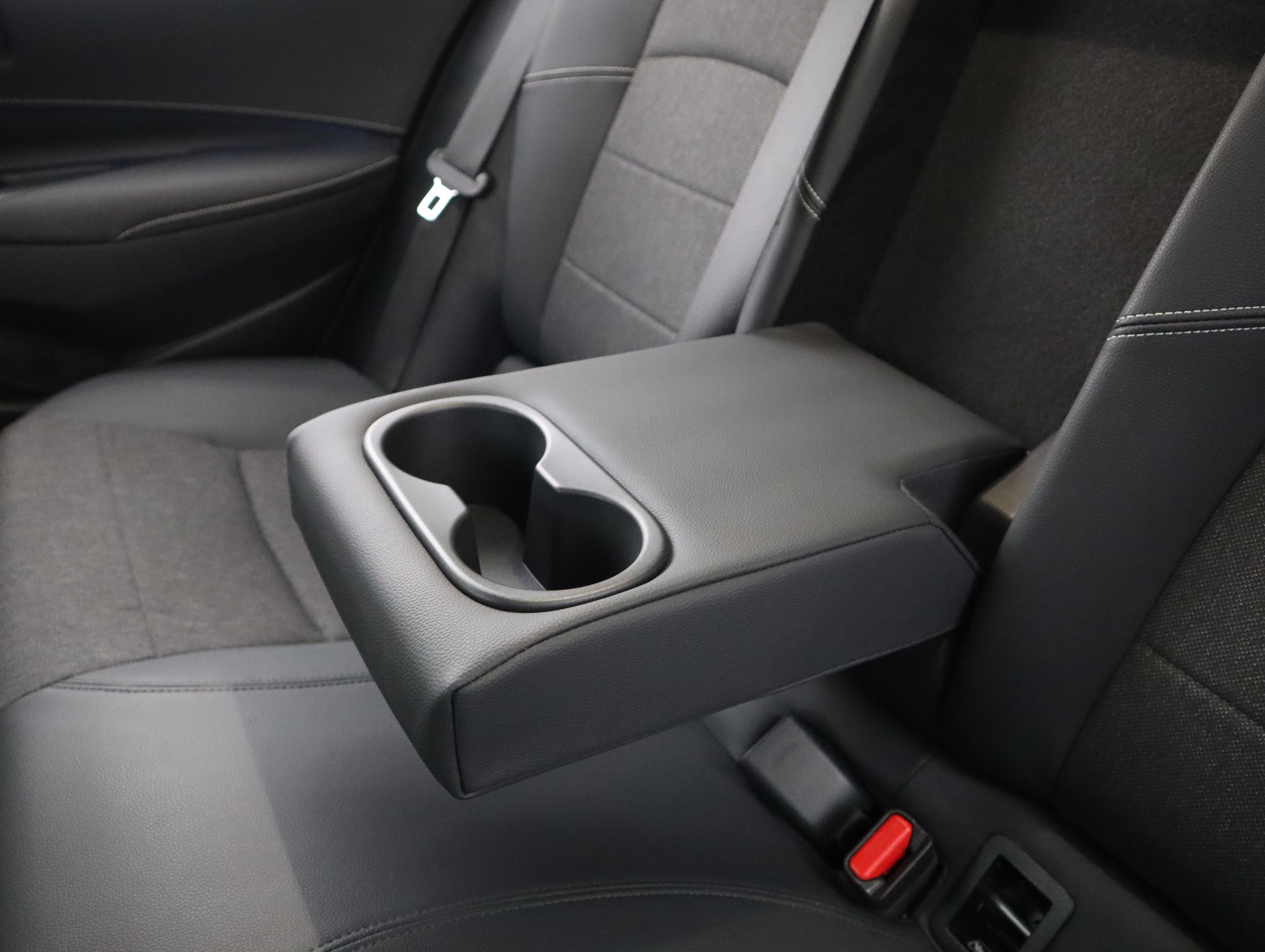 TOYOTA Corolla 2024