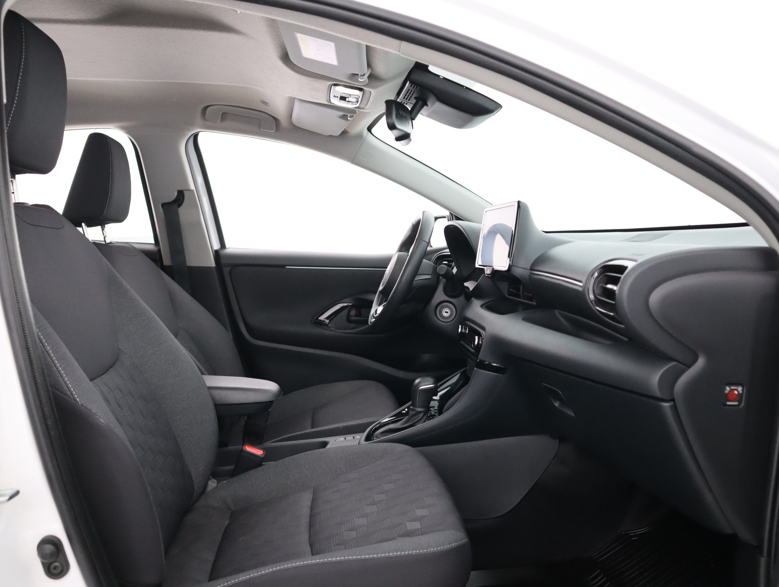 TOYOTA Yaris 2025