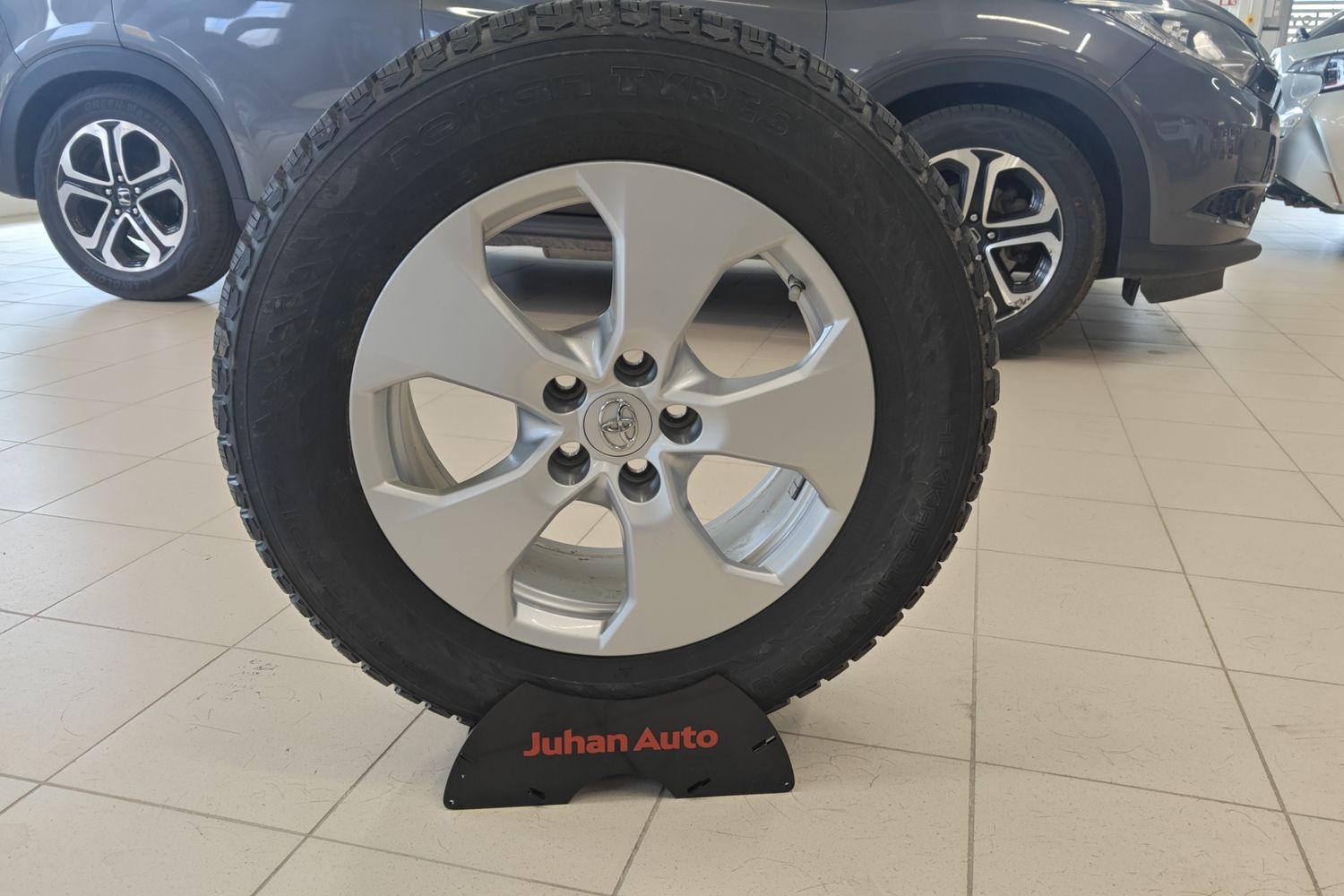 TOYOTA RAV4 2021