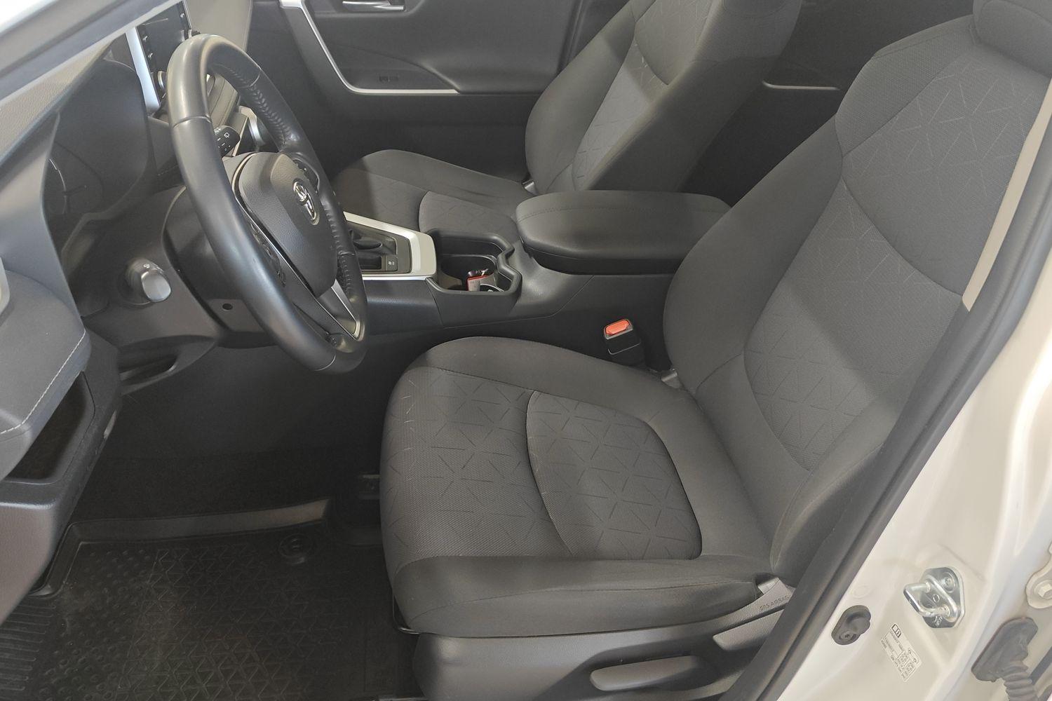 TOYOTA RAV4 2021