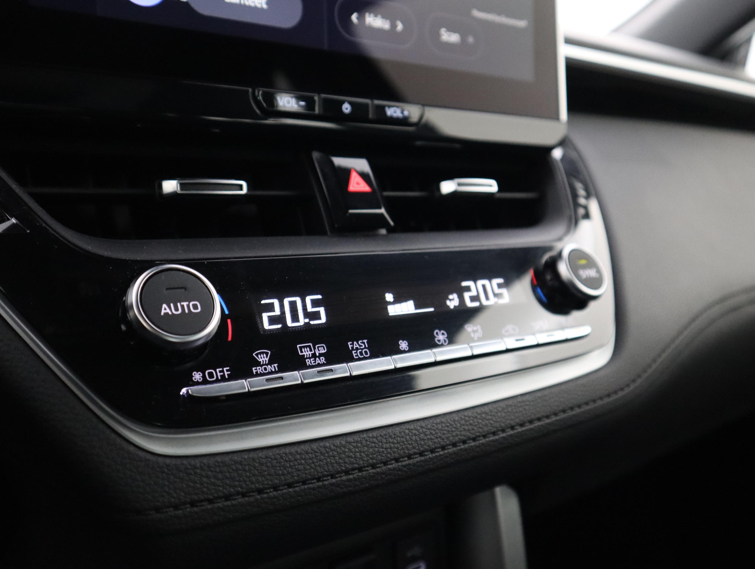 TOYOTA Corolla Cross 2024