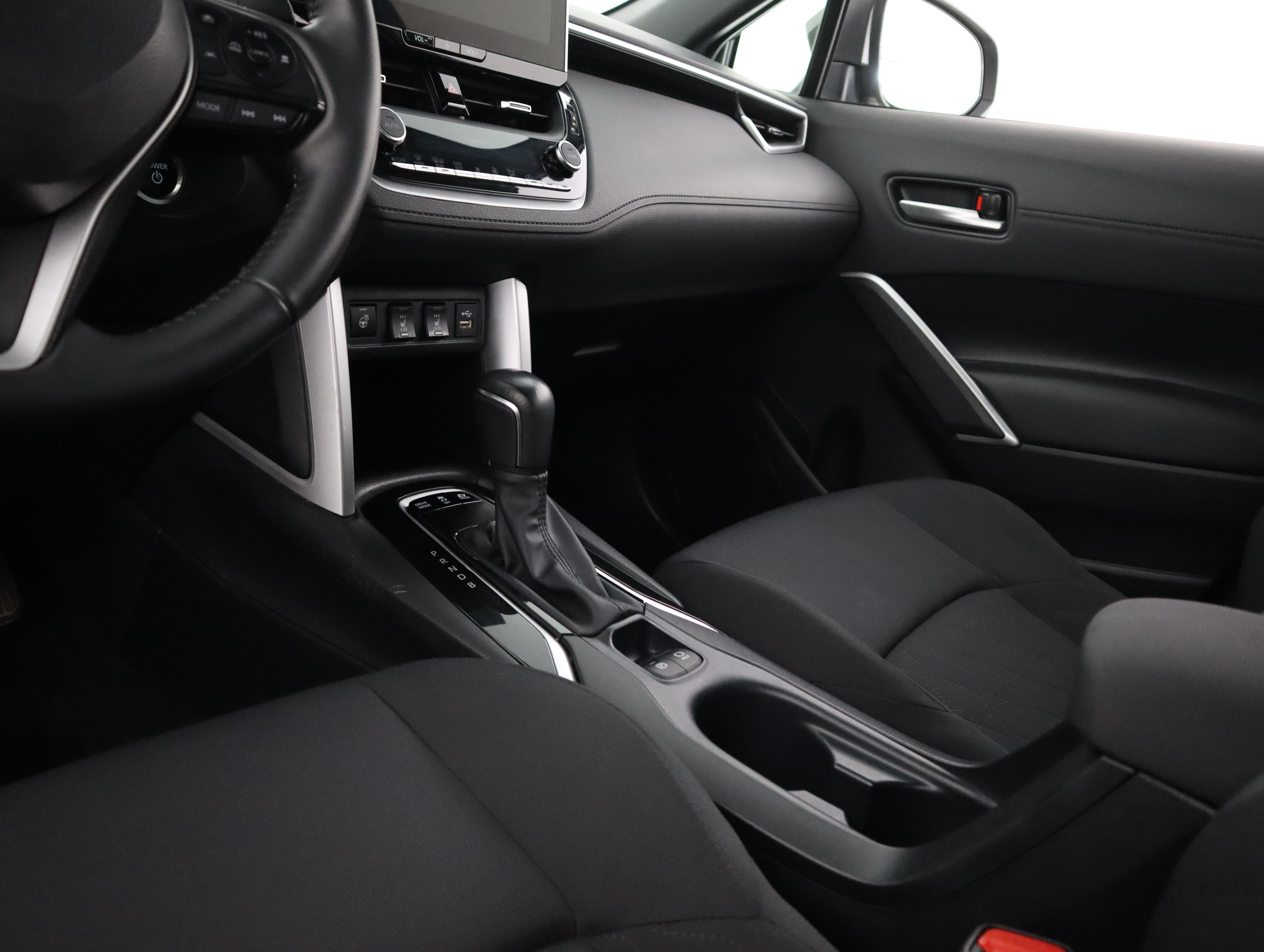 TOYOTA Corolla Cross 2023