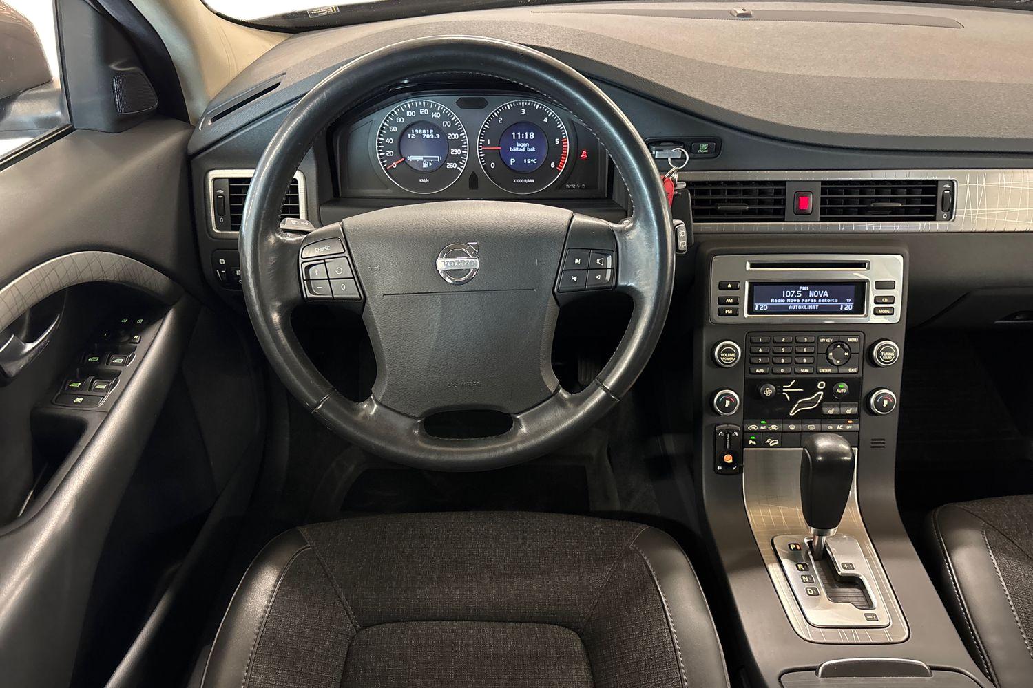 VOLVO XC70 2008