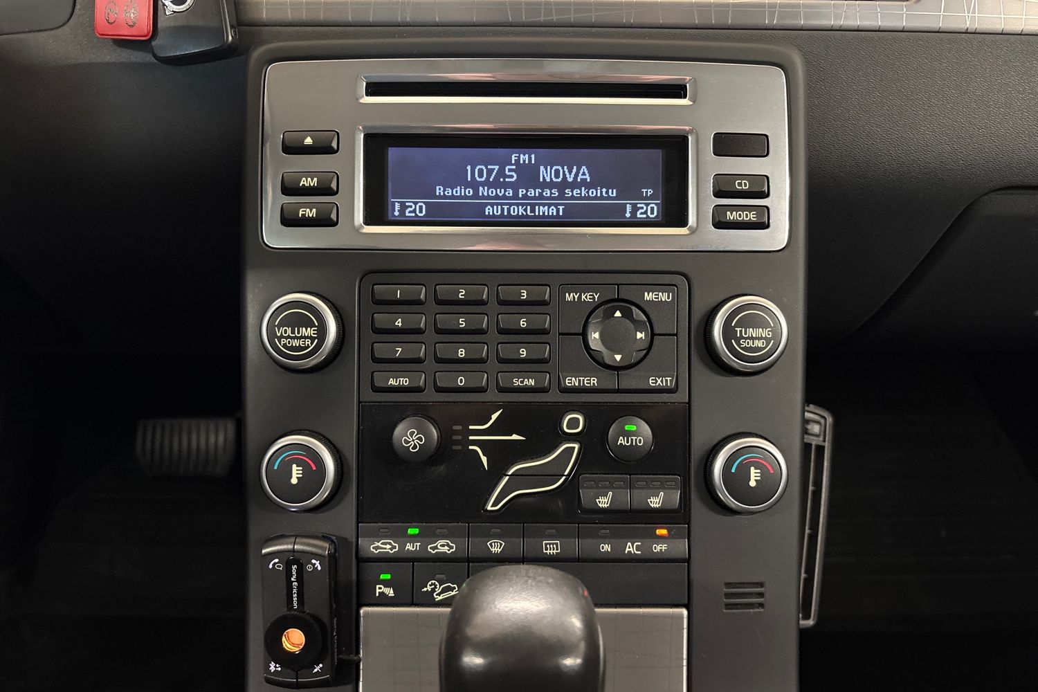 VOLVO XC70 2008
