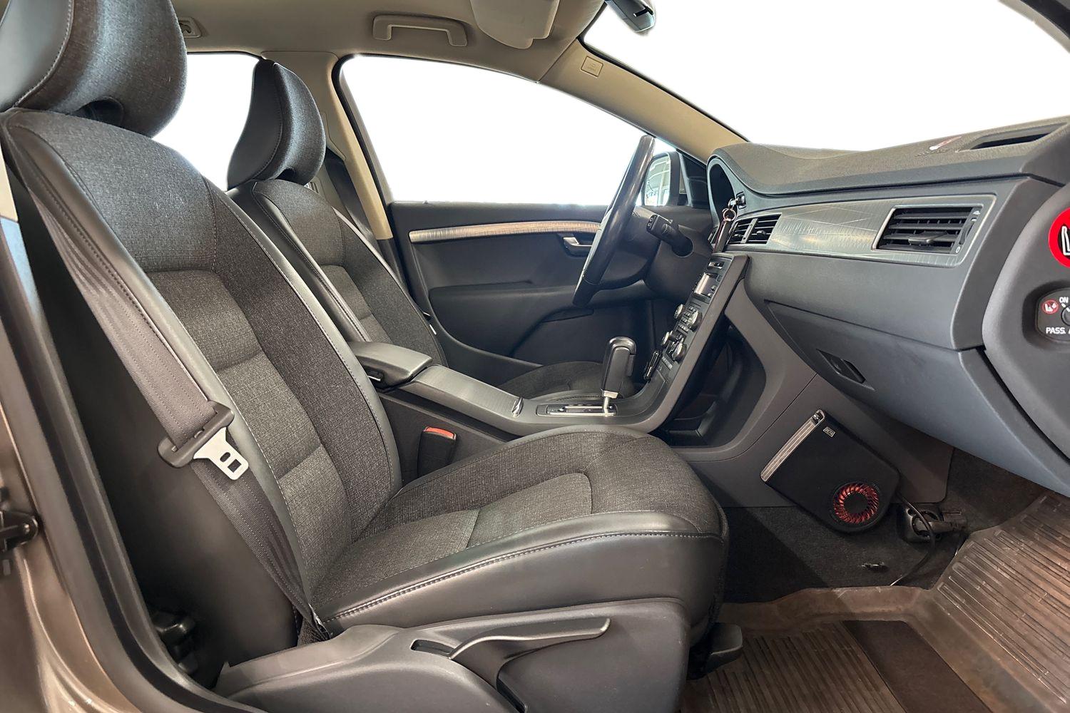 VOLVO XC70 2008
