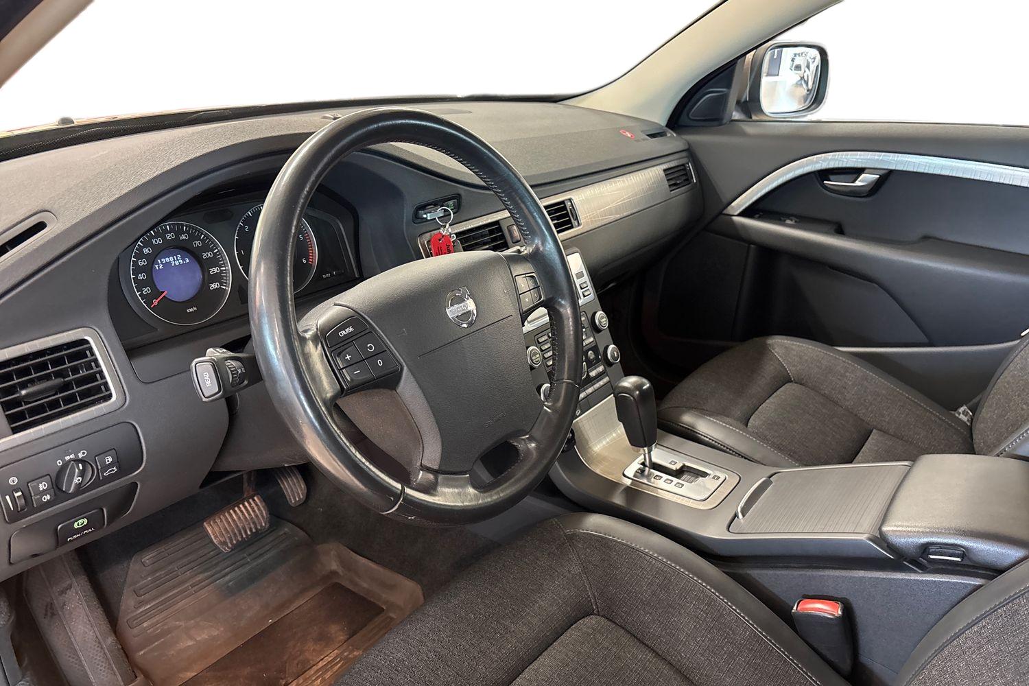 VOLVO XC70 2008