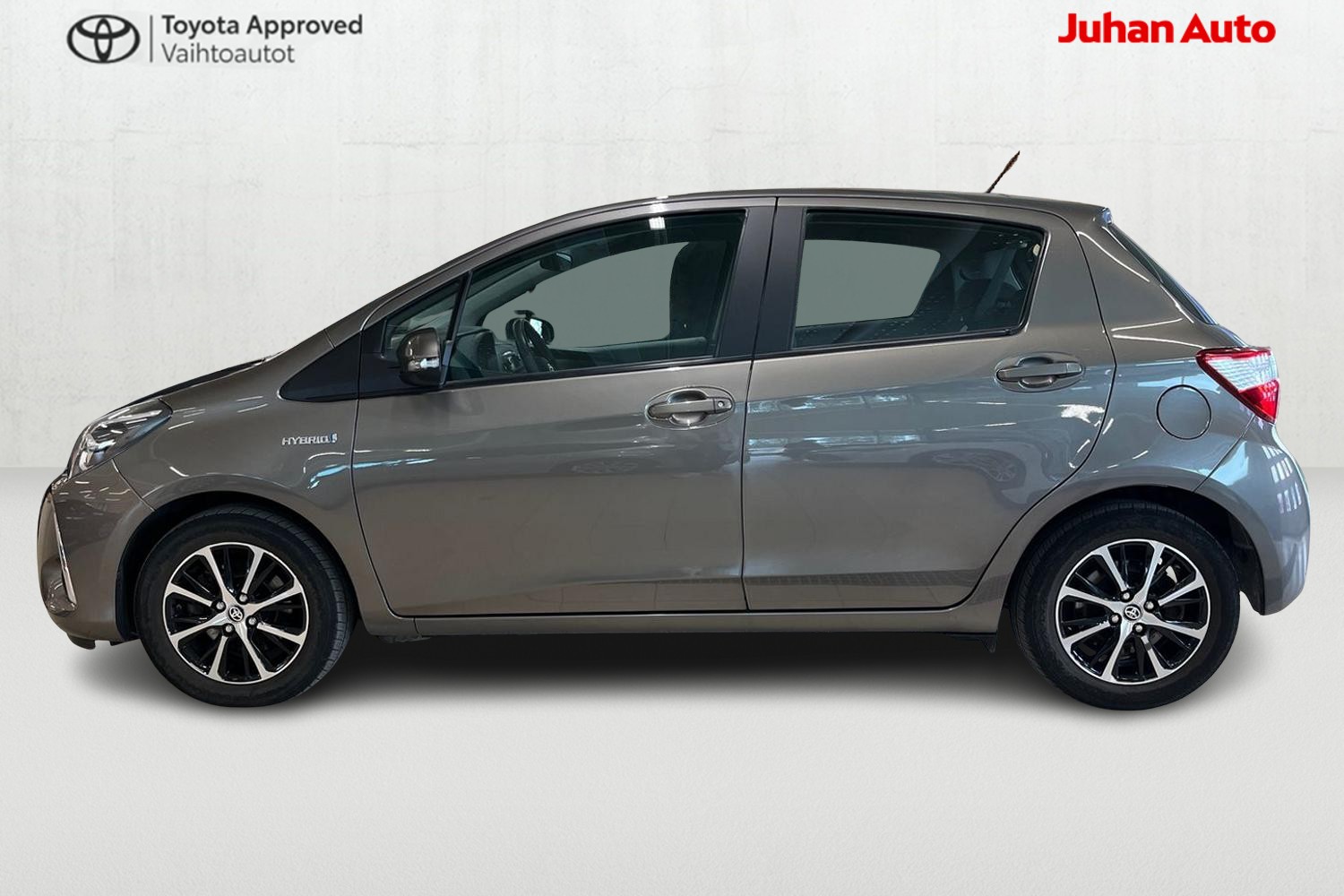 TOYOTA Yaris 2018