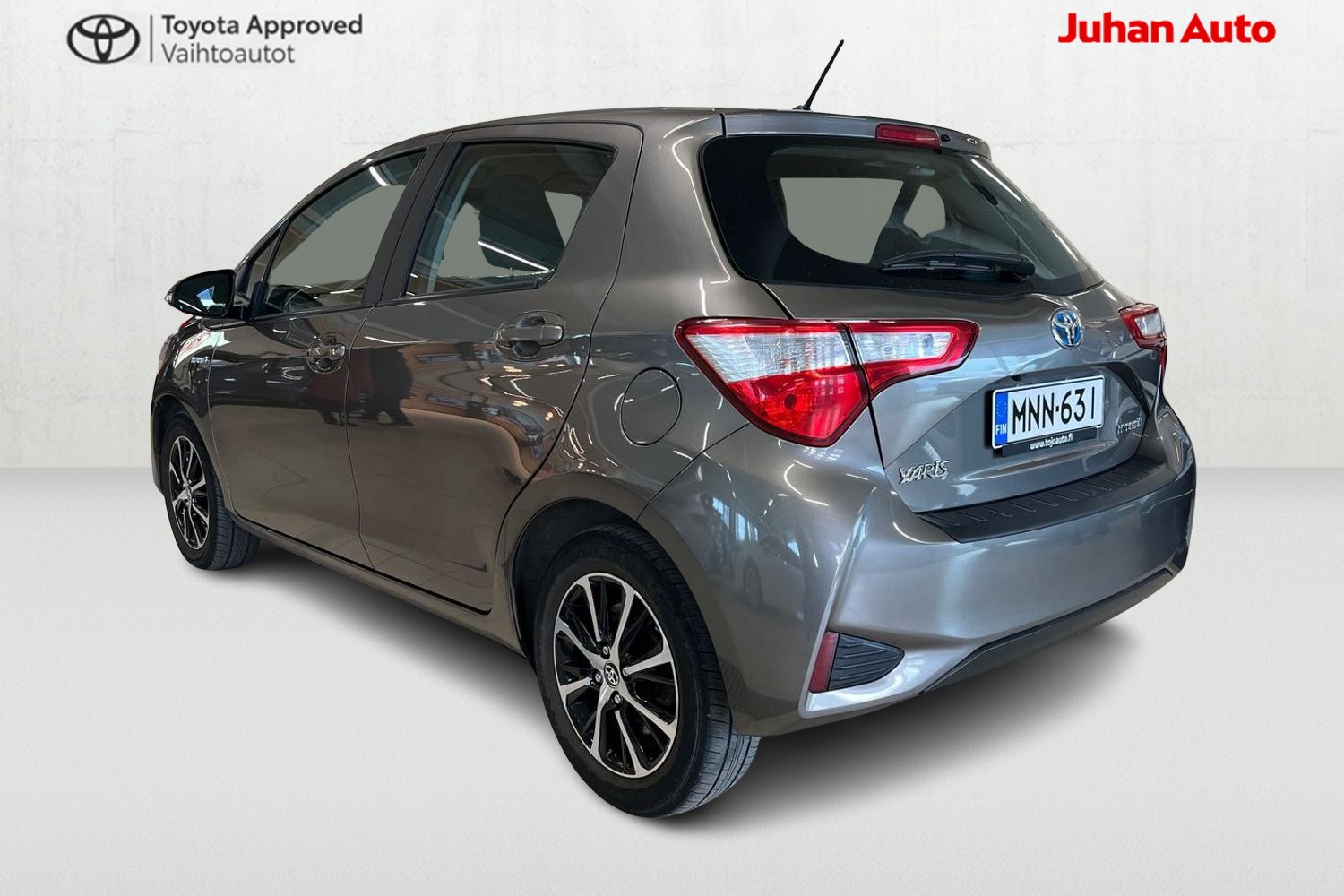TOYOTA Yaris 2018