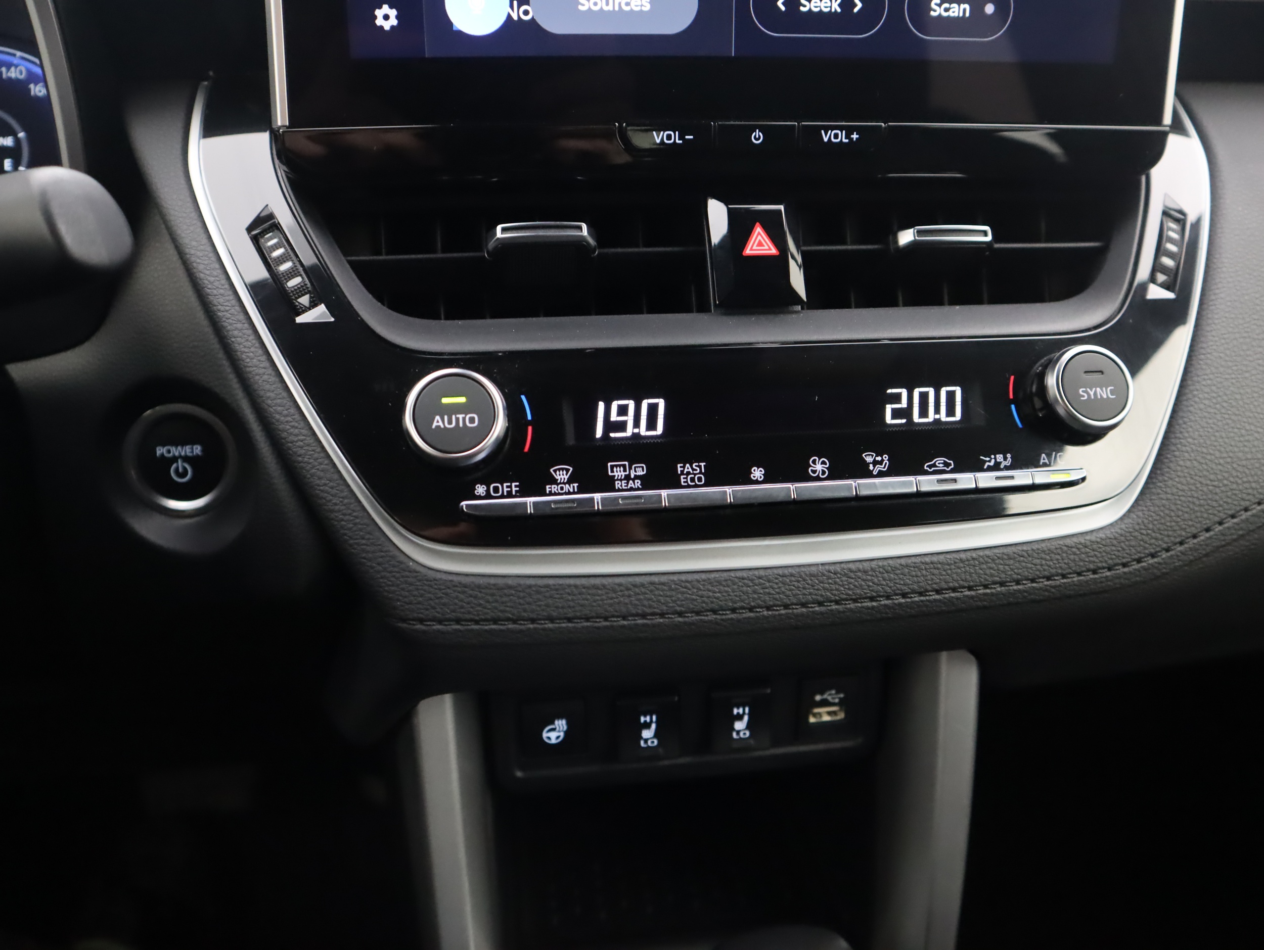 TOYOTA Corolla Cross 2023