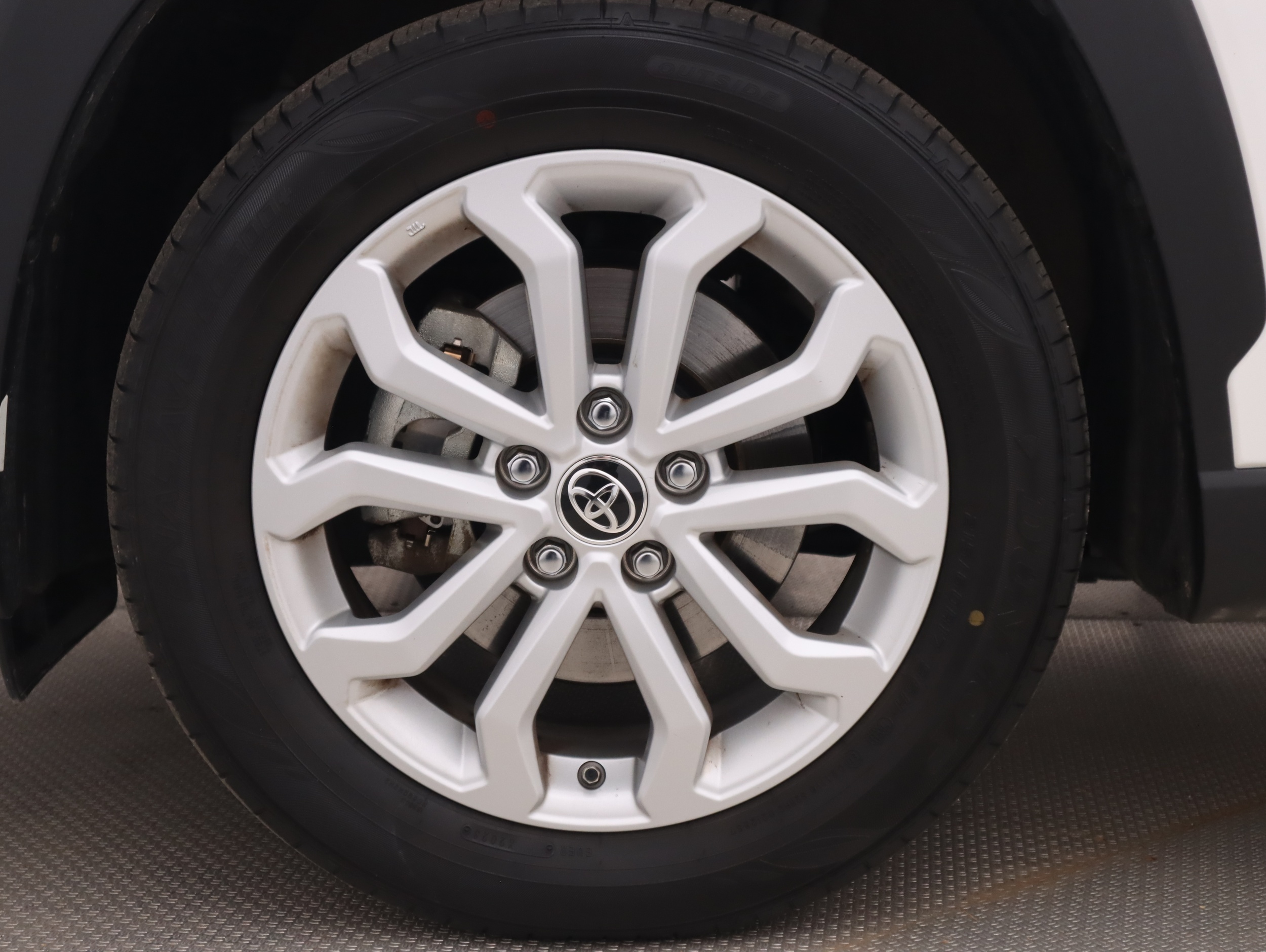 TOYOTA Corolla Cross 2023