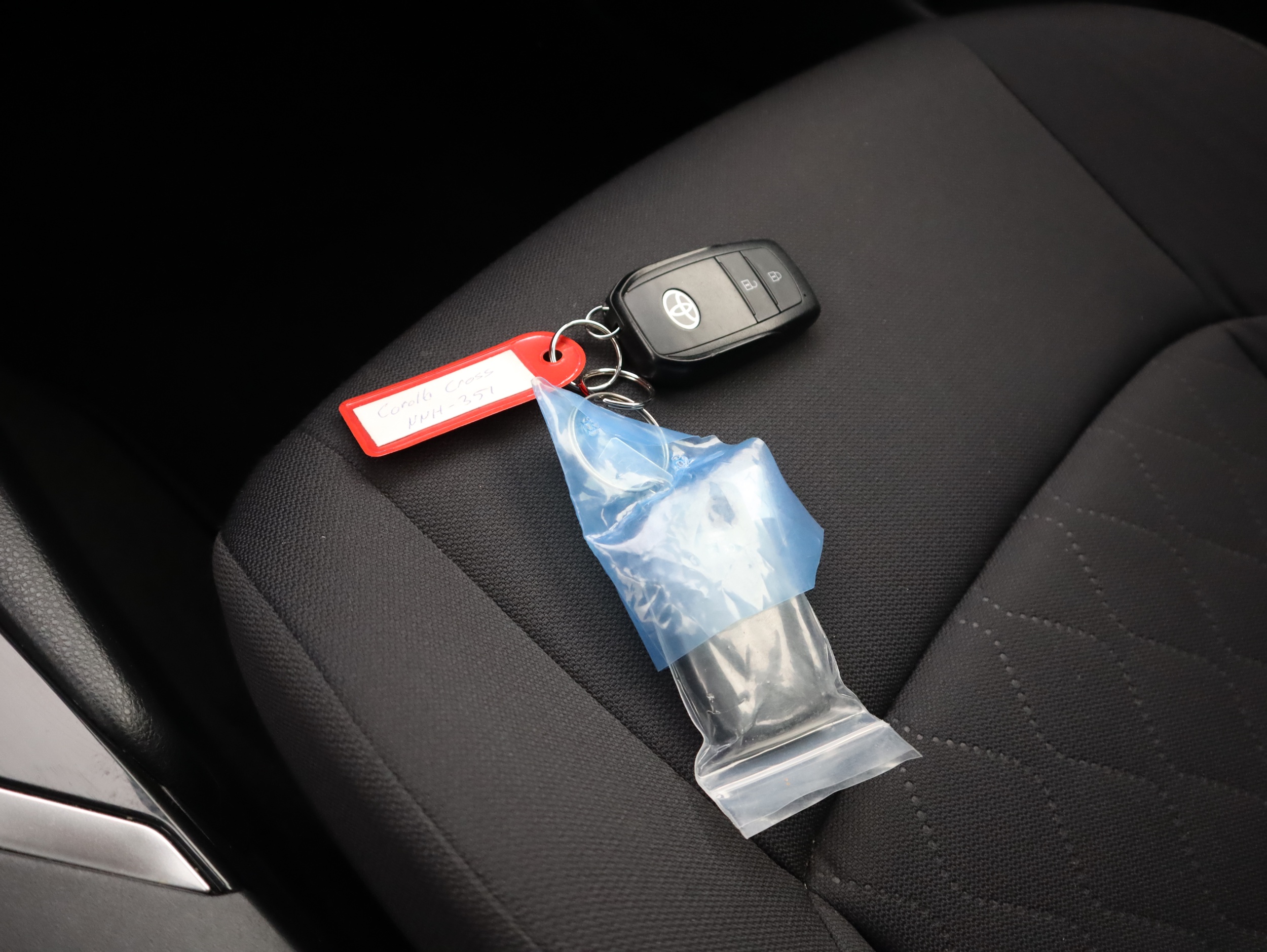 TOYOTA Corolla Cross 2023