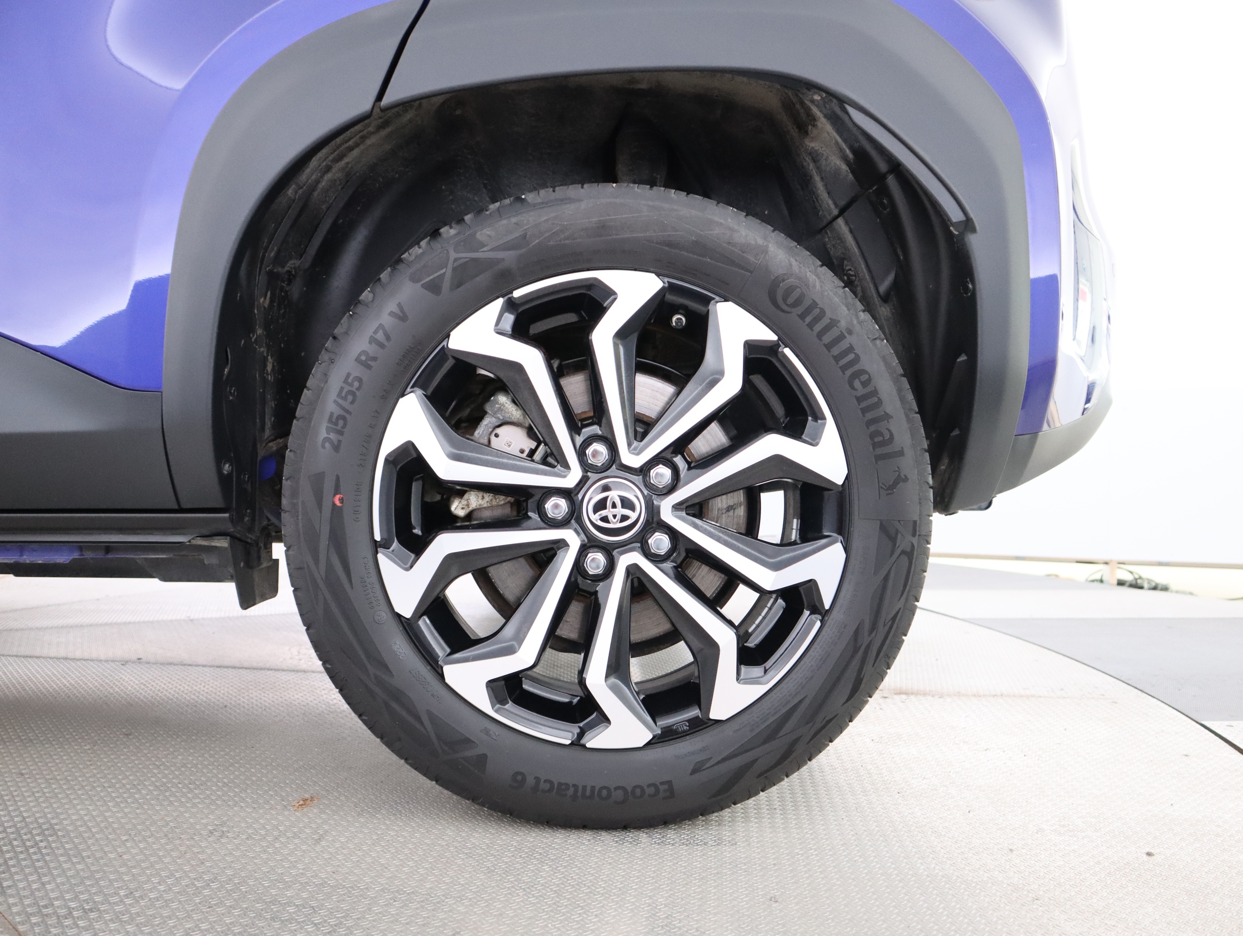TOYOTA Yaris Cross 2024