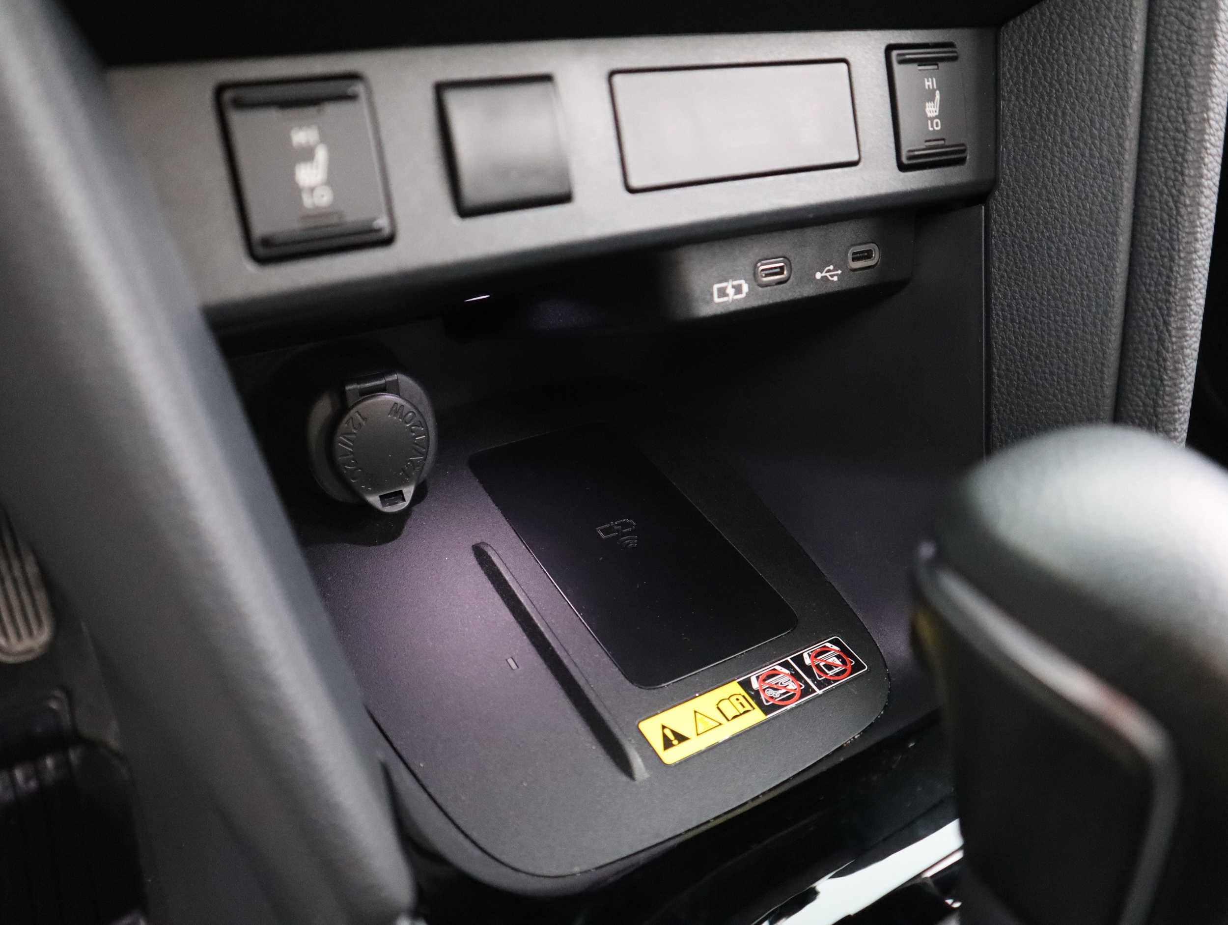 TOYOTA Yaris Cross 2024