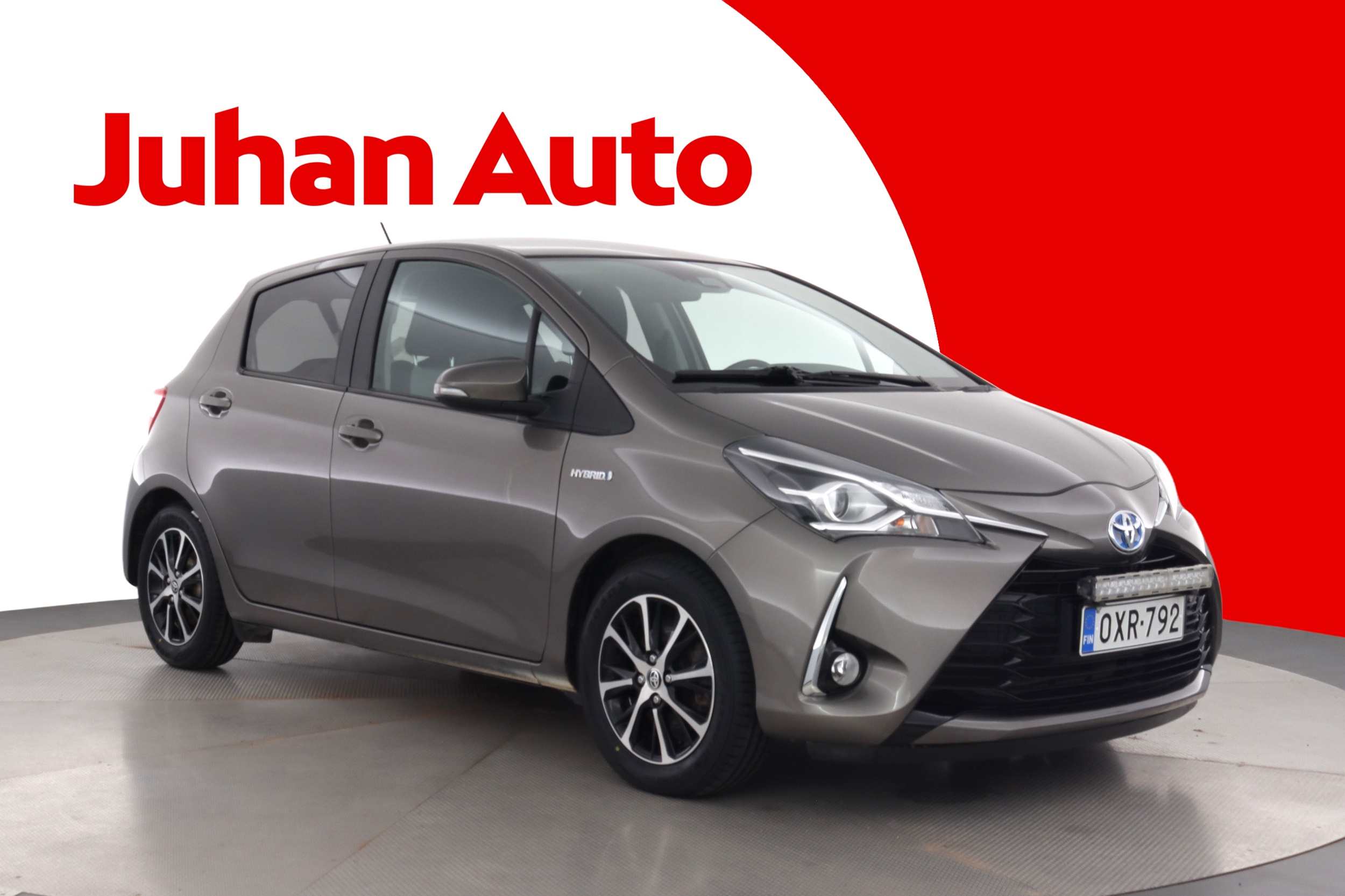 TOYOTA Yaris 2018