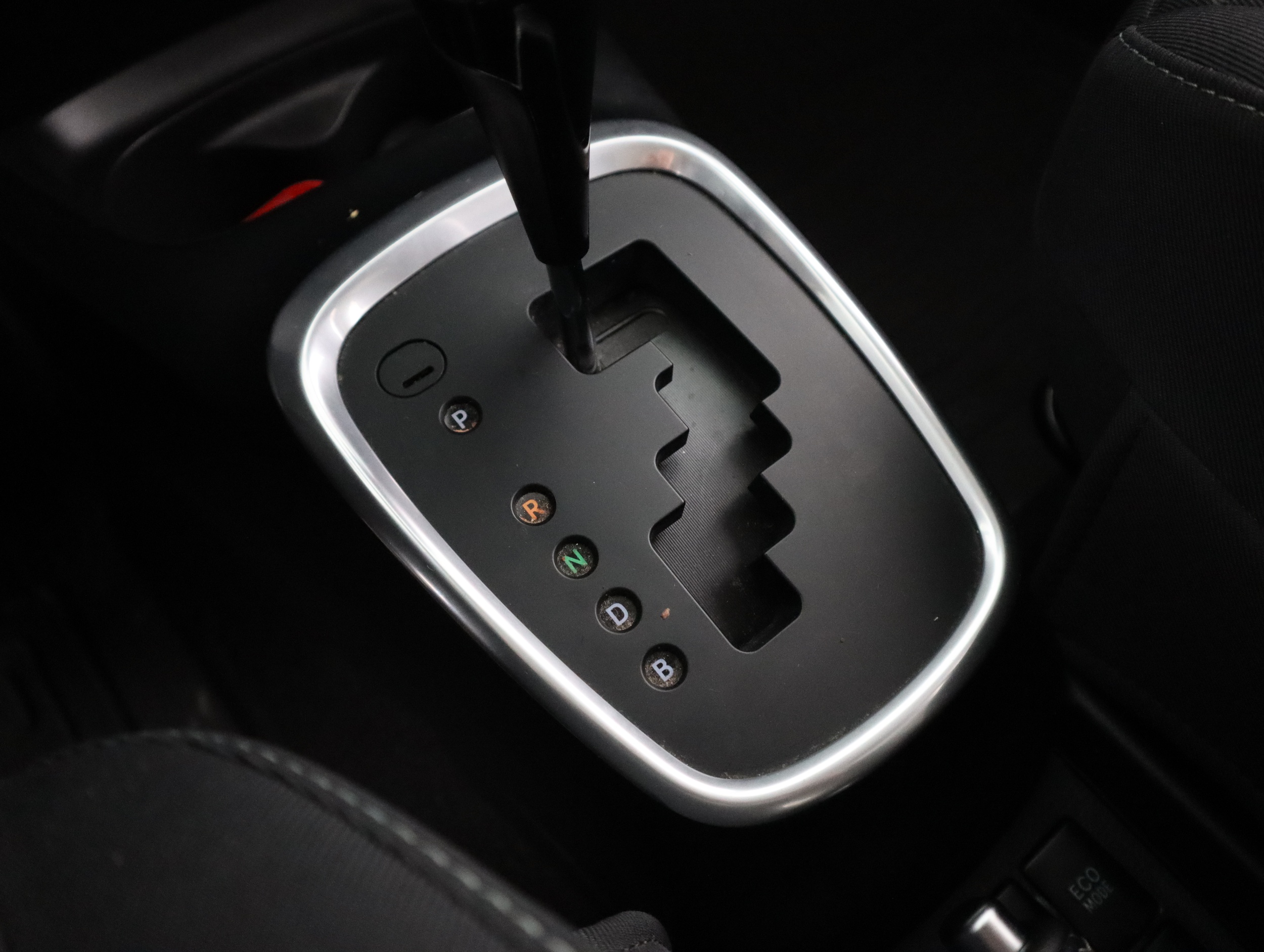 TOYOTA Yaris 2018