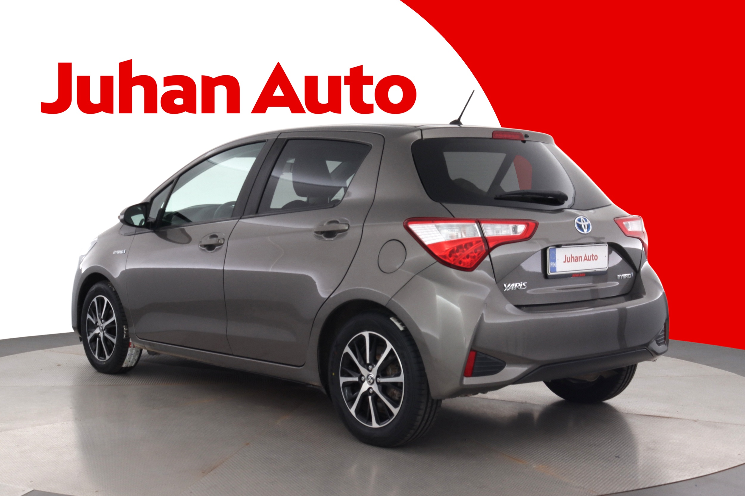 TOYOTA Yaris 2018